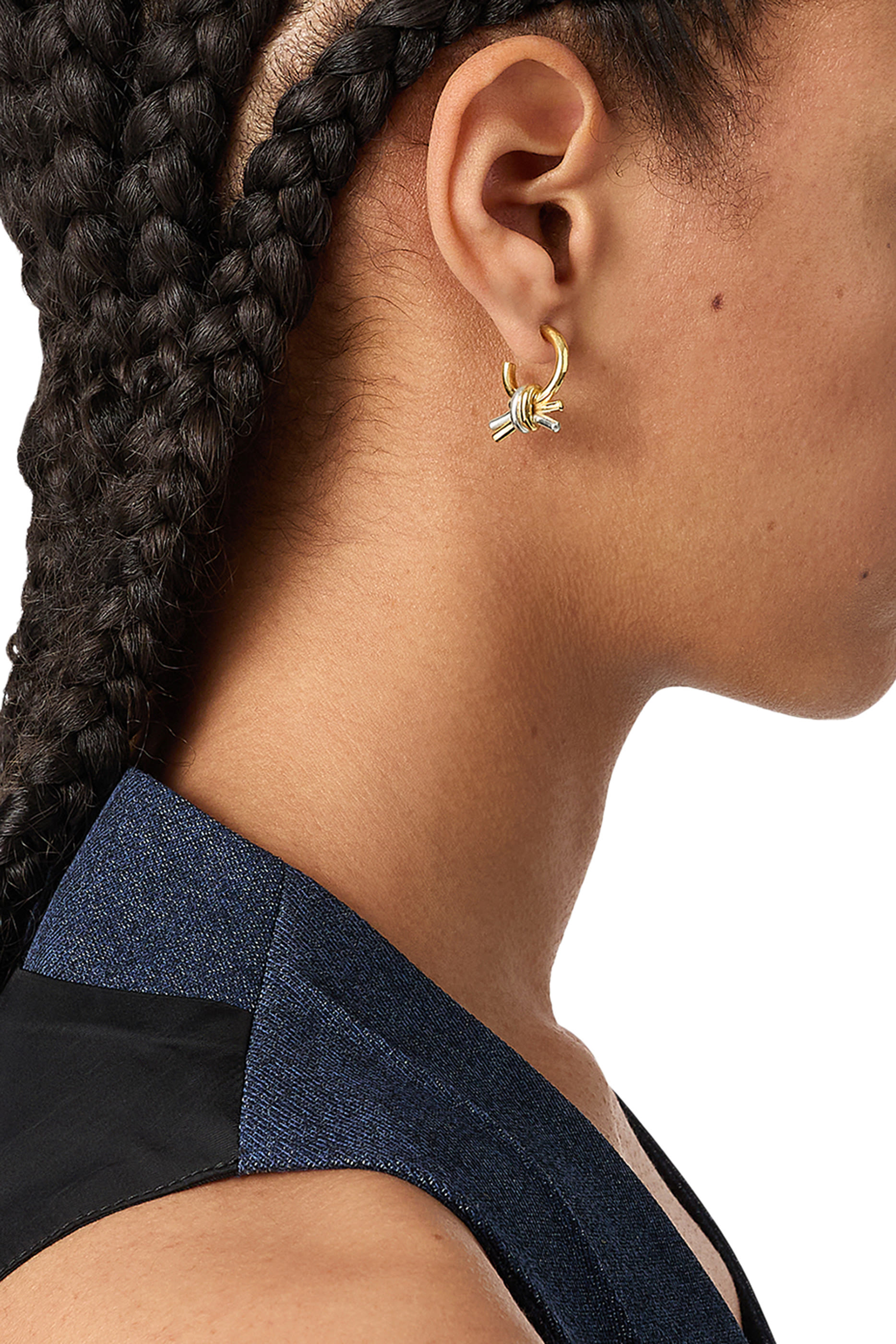 أقراط بتصميم عقدة، فضة استرلينية مطلية بذهب عيار 18