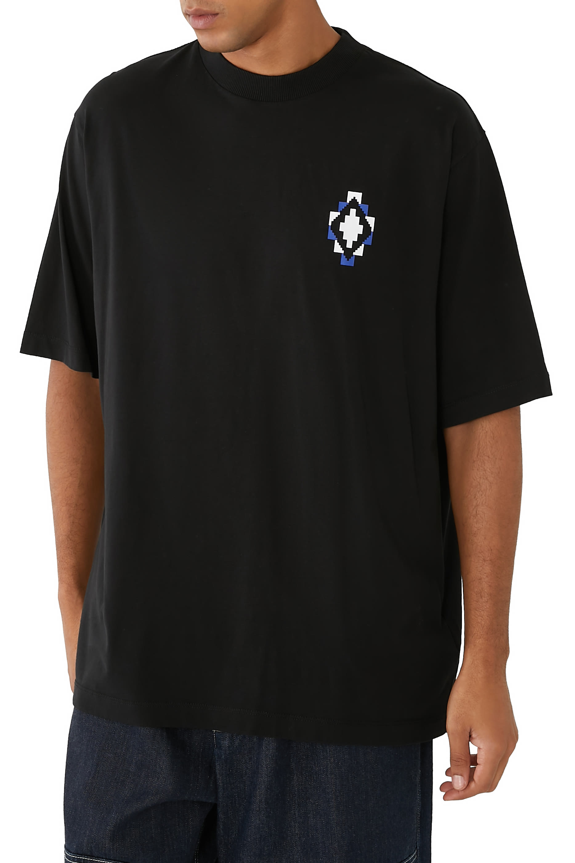 تيشيرت بنقشة باندانا ومعين