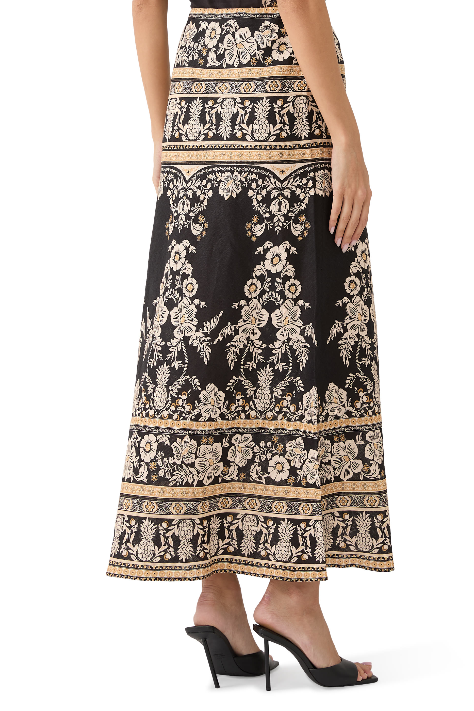 قميص بالنس بياس