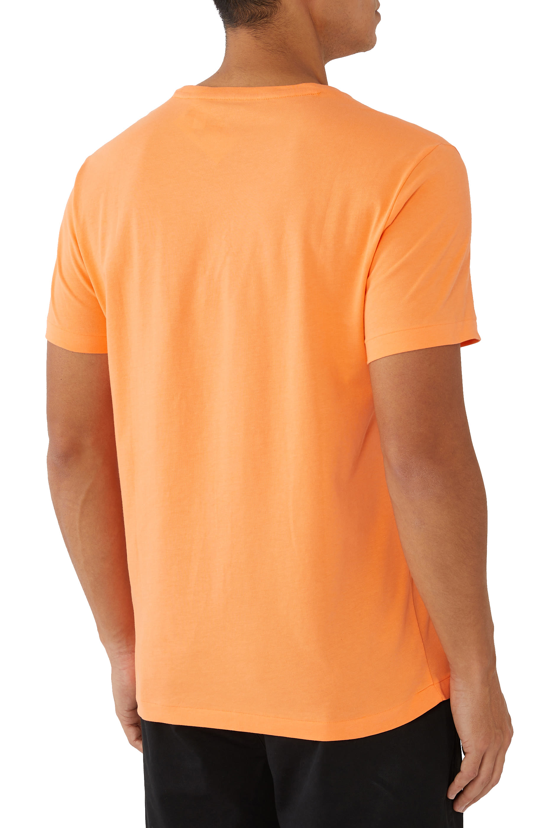 تيشيرت بشعار الماركة