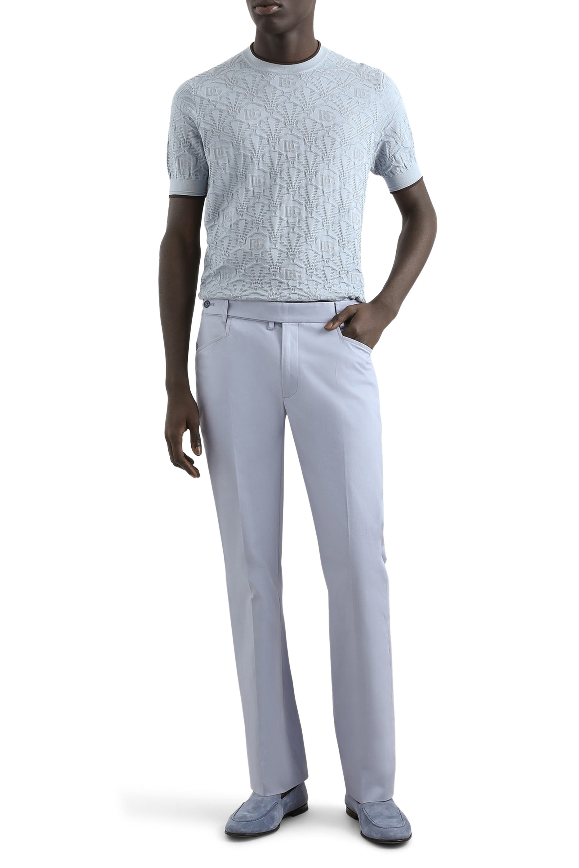 كنزة بياقة ضيقة حرير