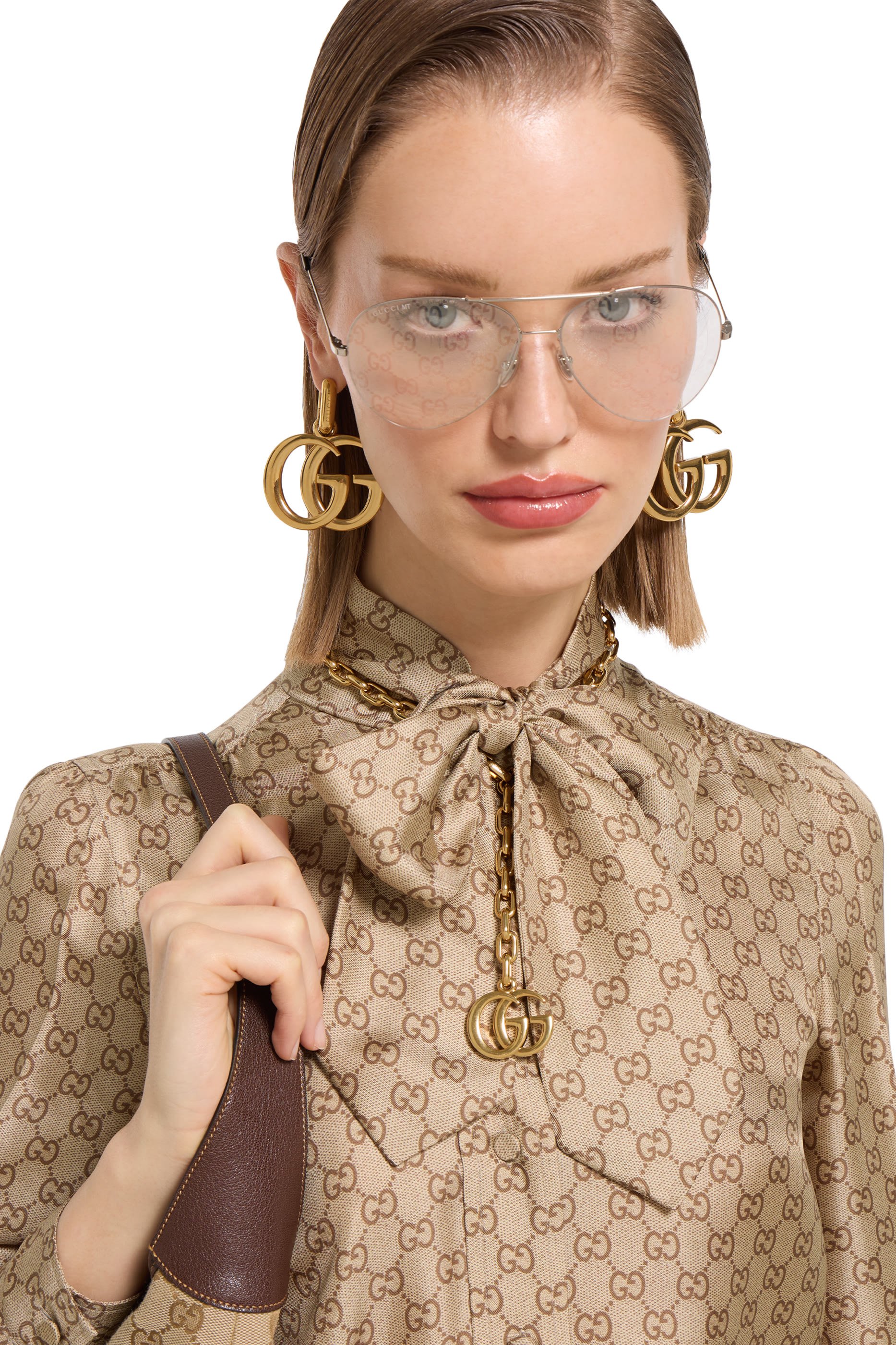 قلادة مارمونت بسلسلة ودلاية مزينة بشعار الماركة