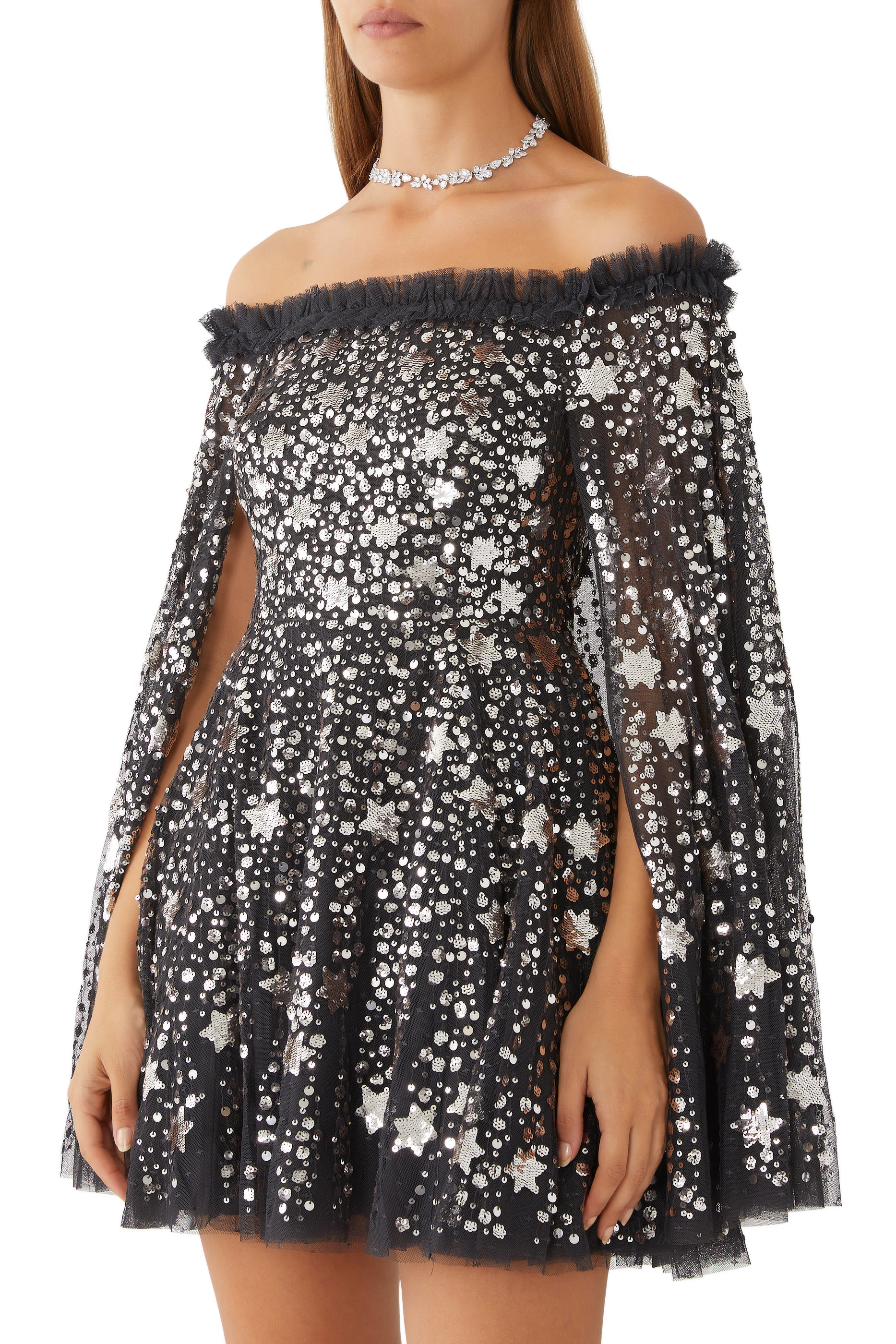 فستان مايكرو قصير بكاب ونقشة نجوم