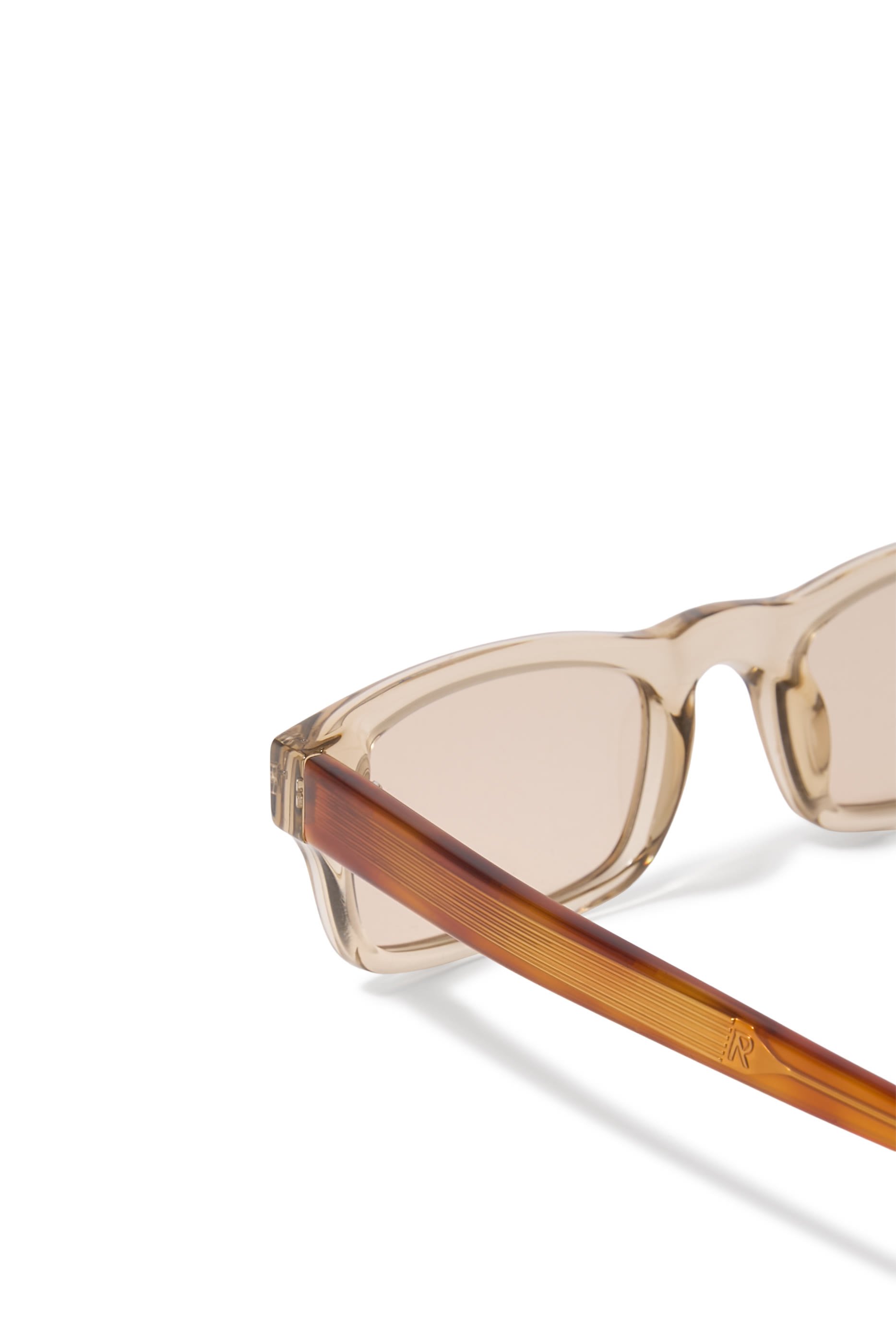 نظارة شمسية أورا