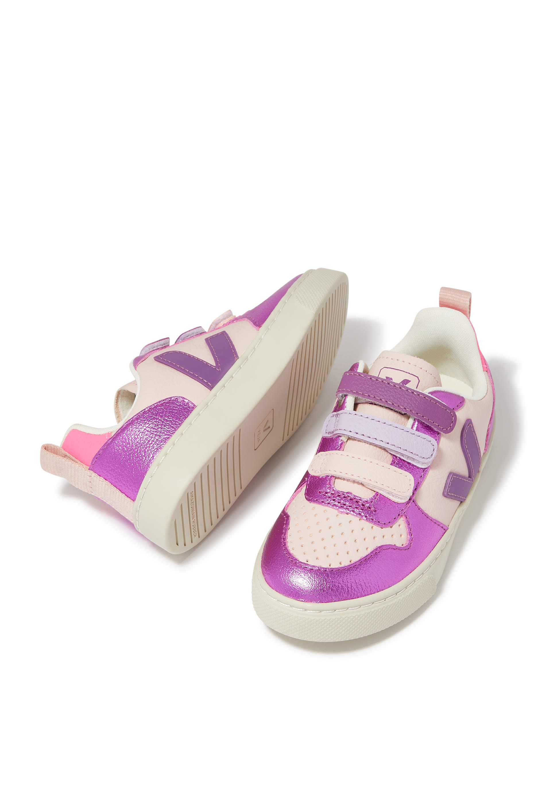 سنيكرز في 10 جلد للأطفال