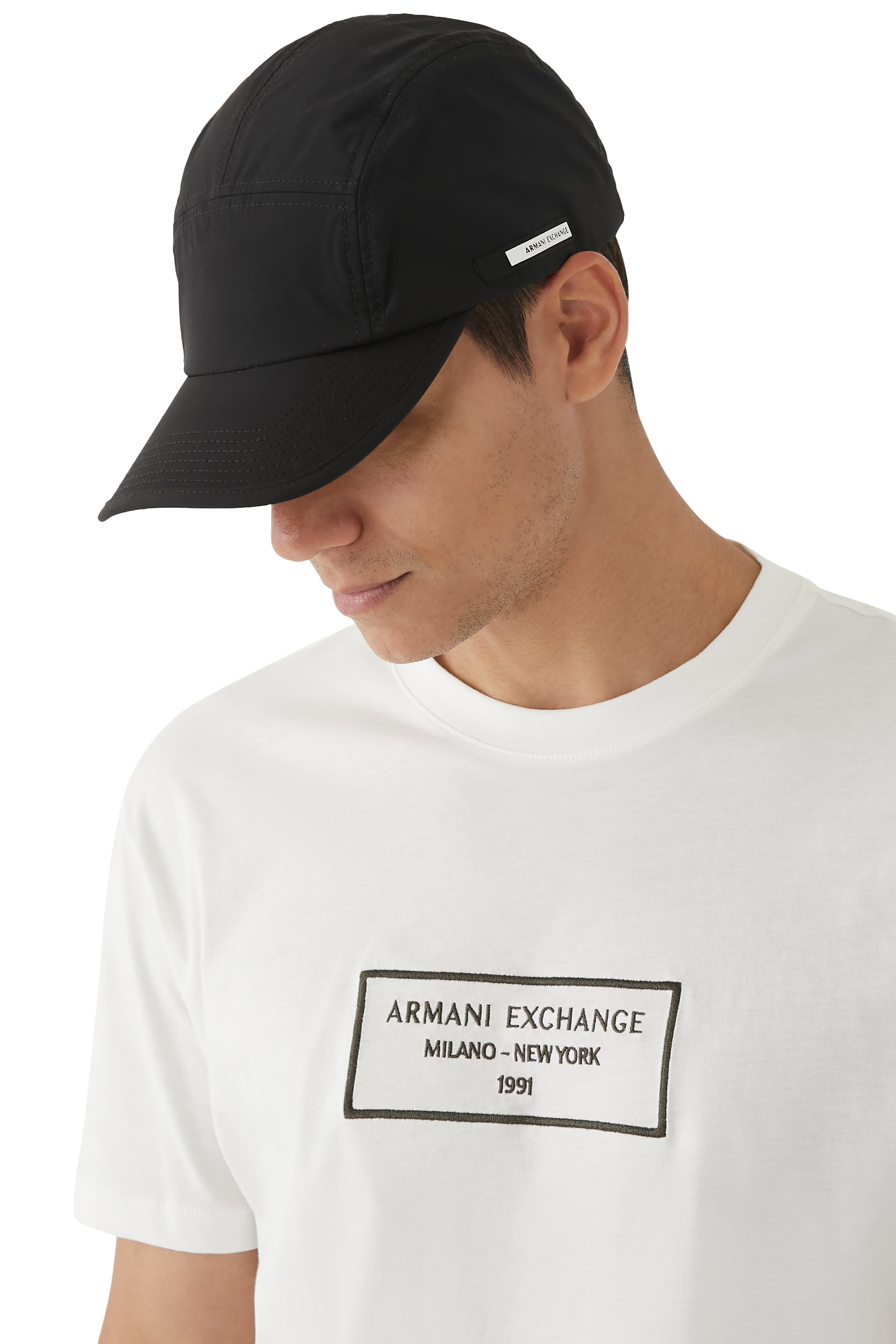 كاب بيسبول بشعار الماركة