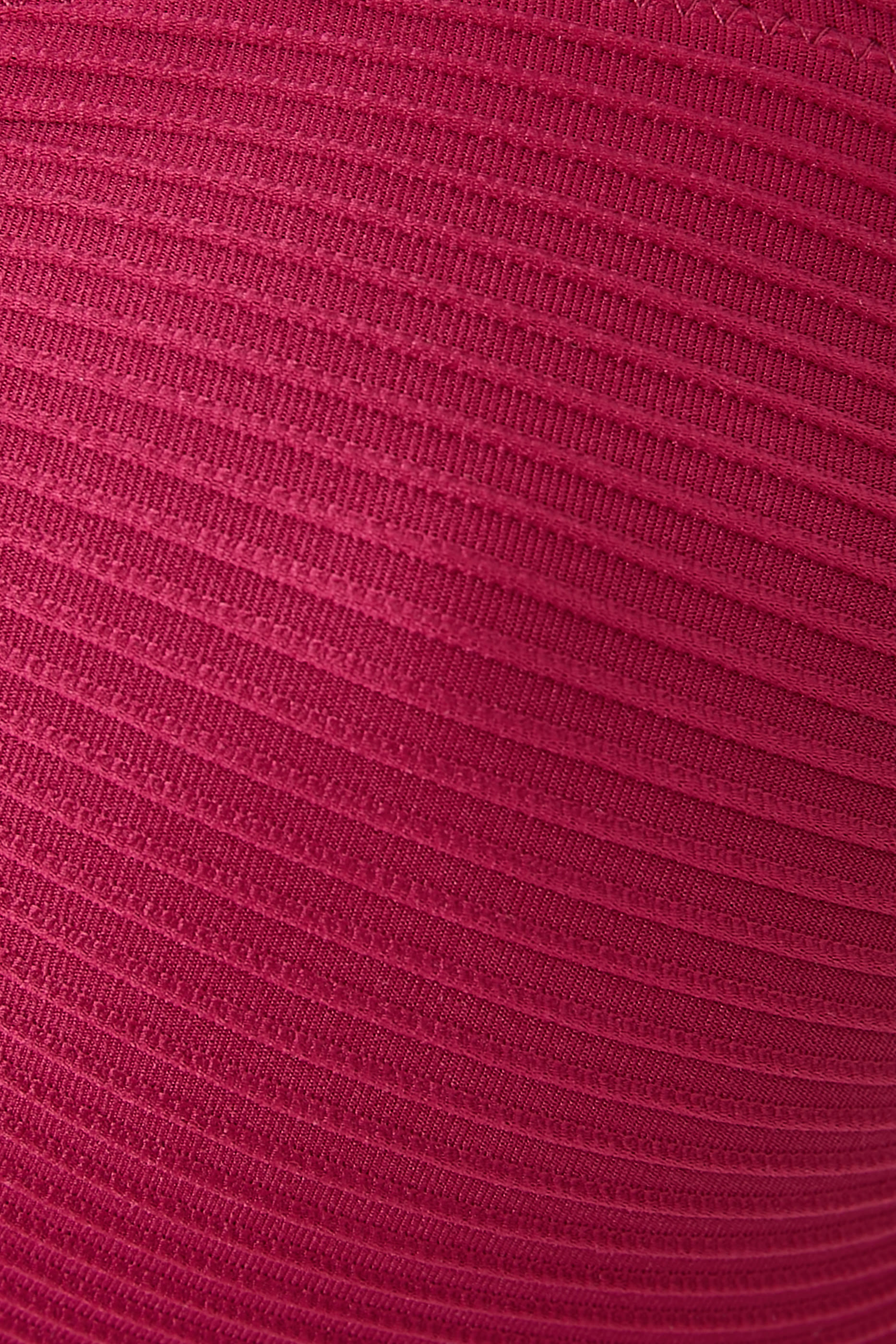 قطعة بيكيني علوية فيتشنزا بتصميم باندو بحلية بتصميم حرف V