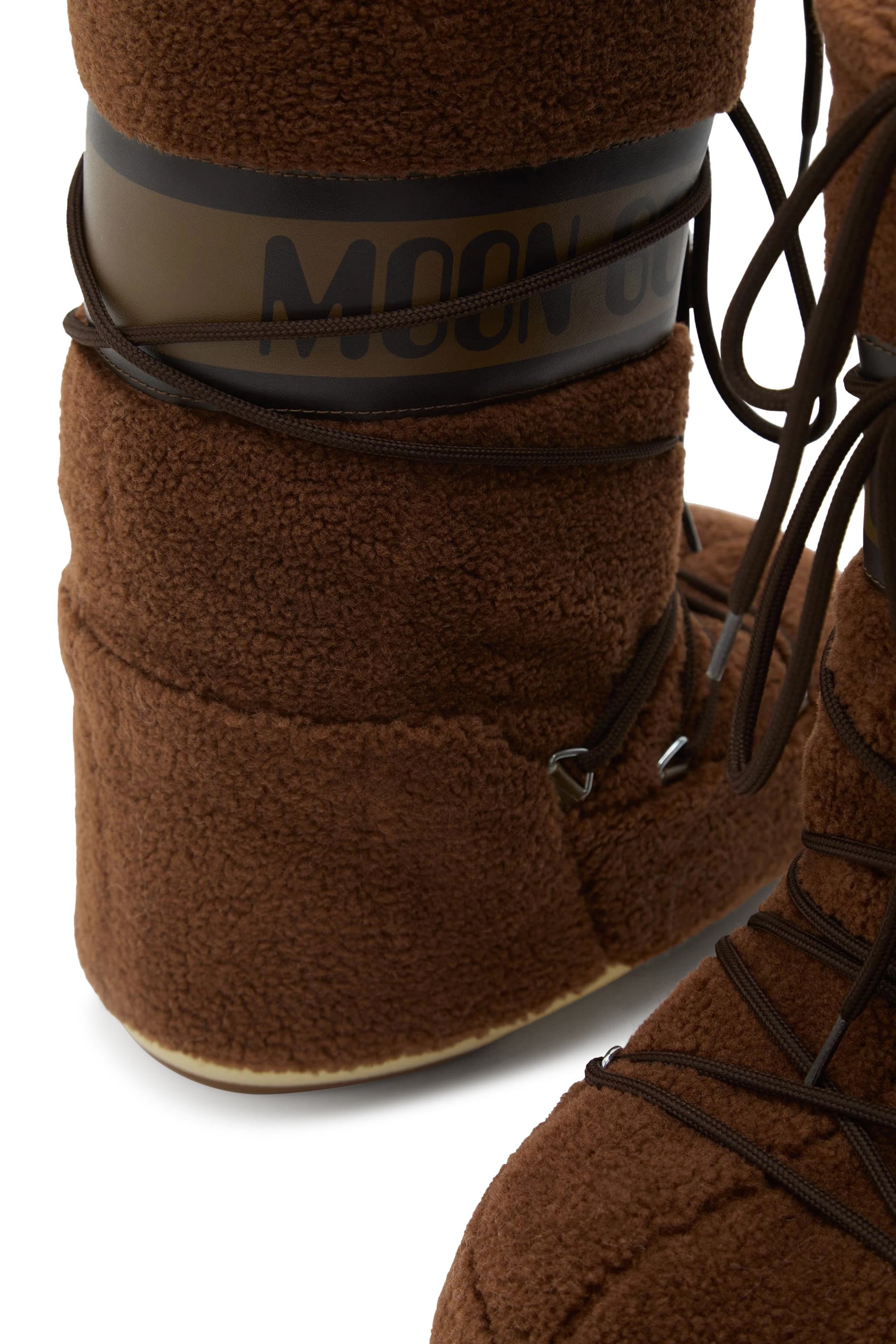 حذاء بوت أيكون صوف