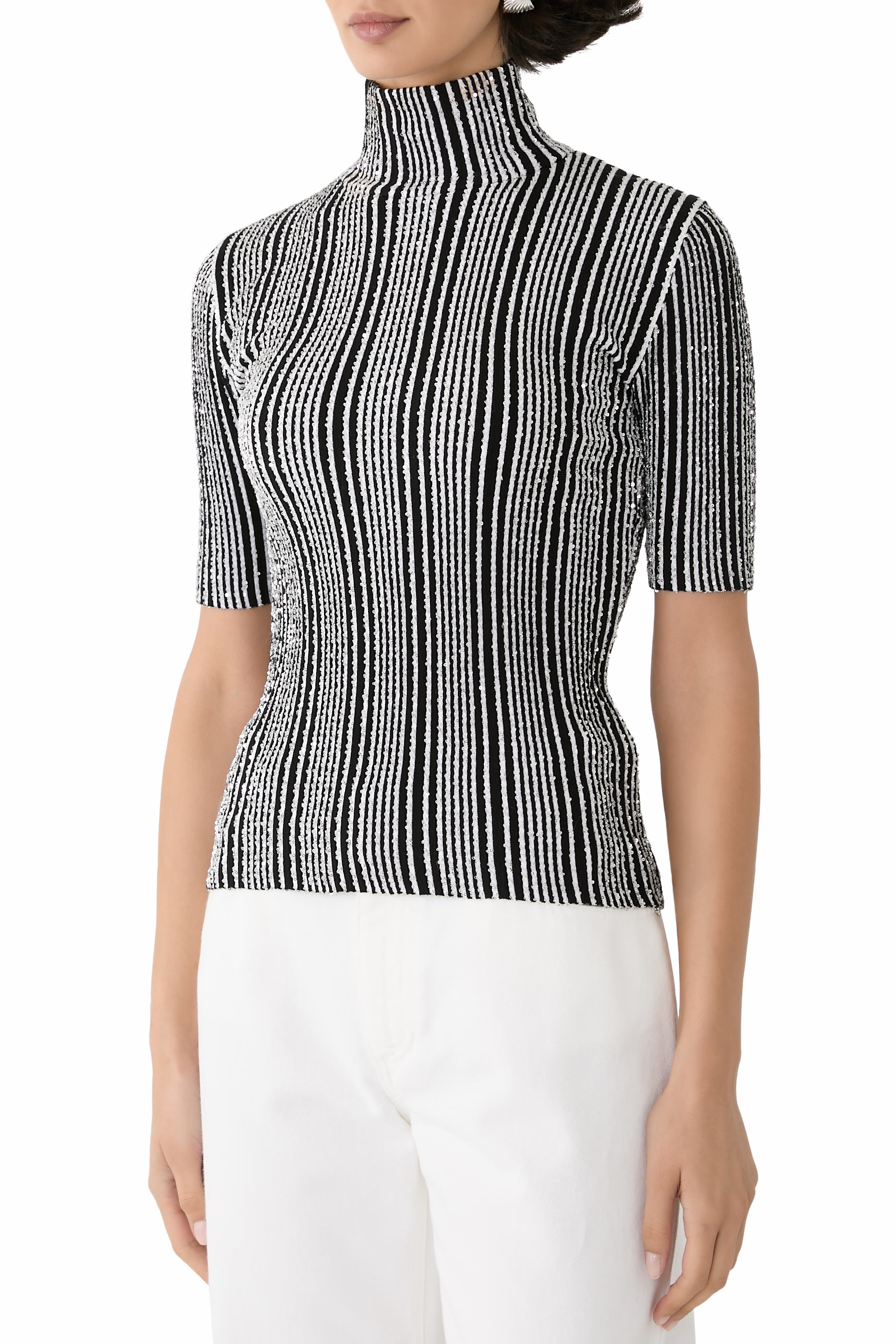 بلوزة منسوجة مطرزة بترتر جزئيا