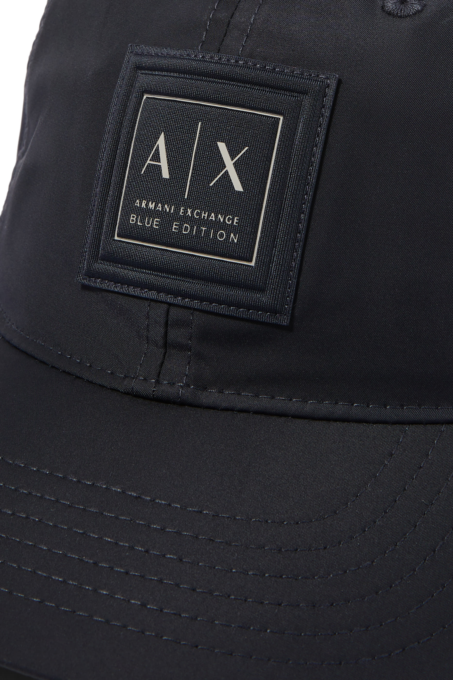 كاب بايسبول بشعار الماركة