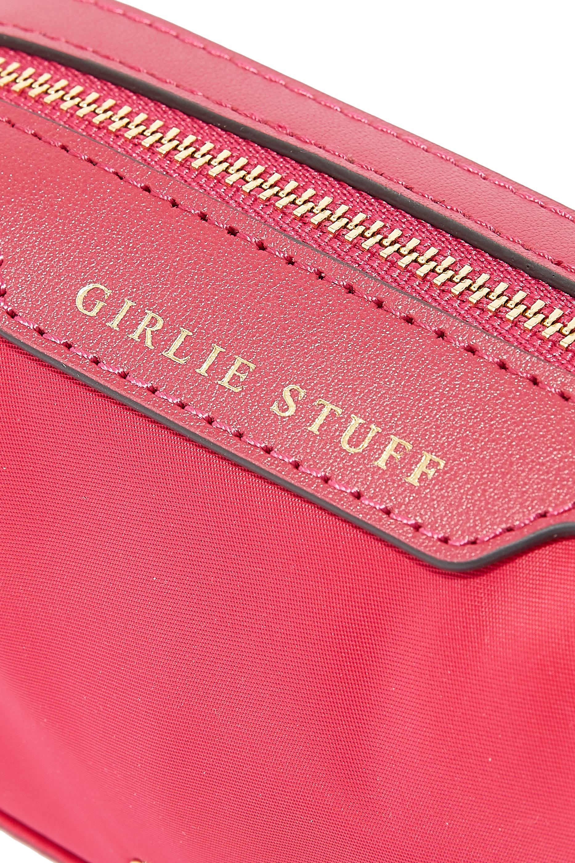 حقيبة مستحضرات التجميل جيرلي