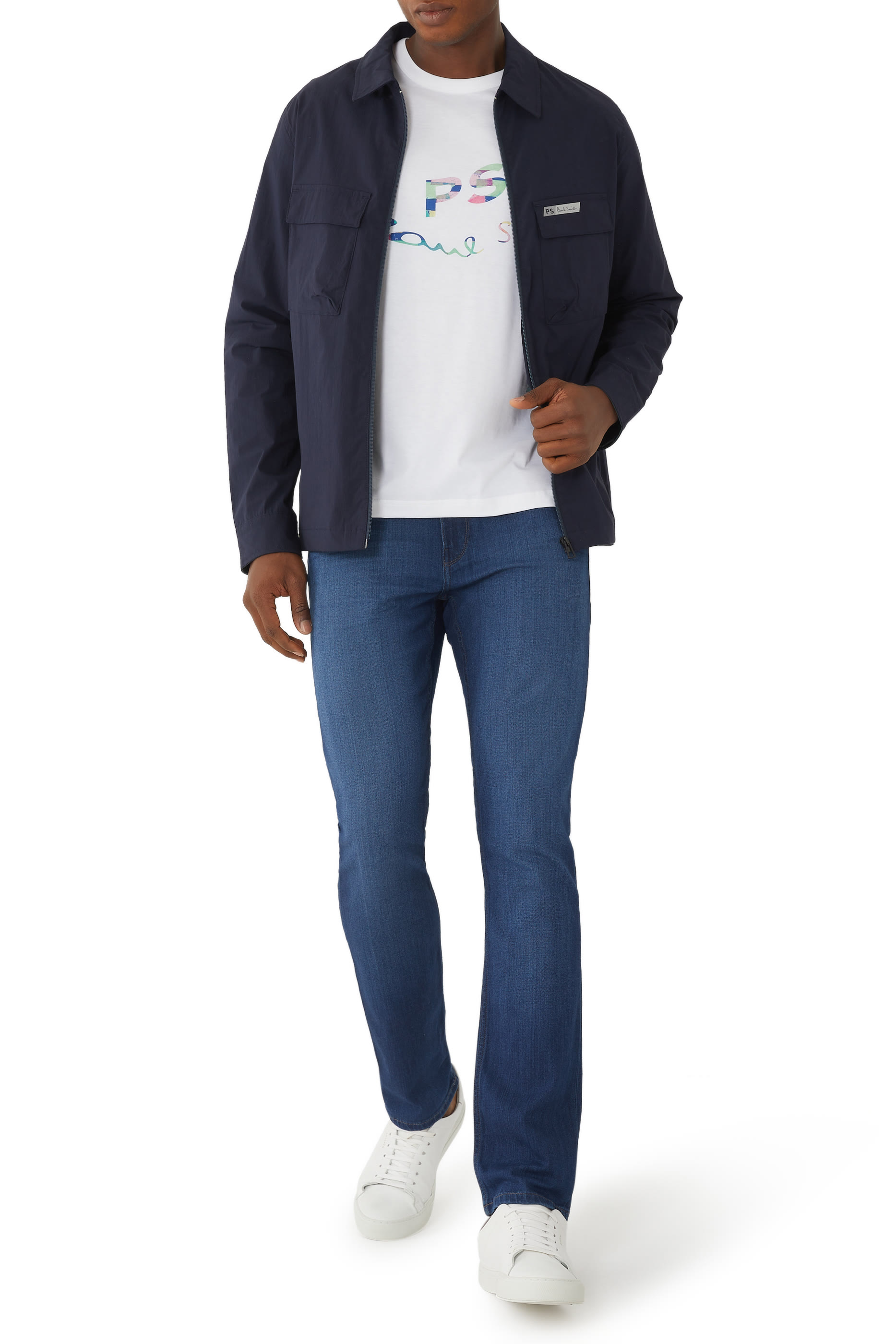 تيشيرت بأكمام قصيرة