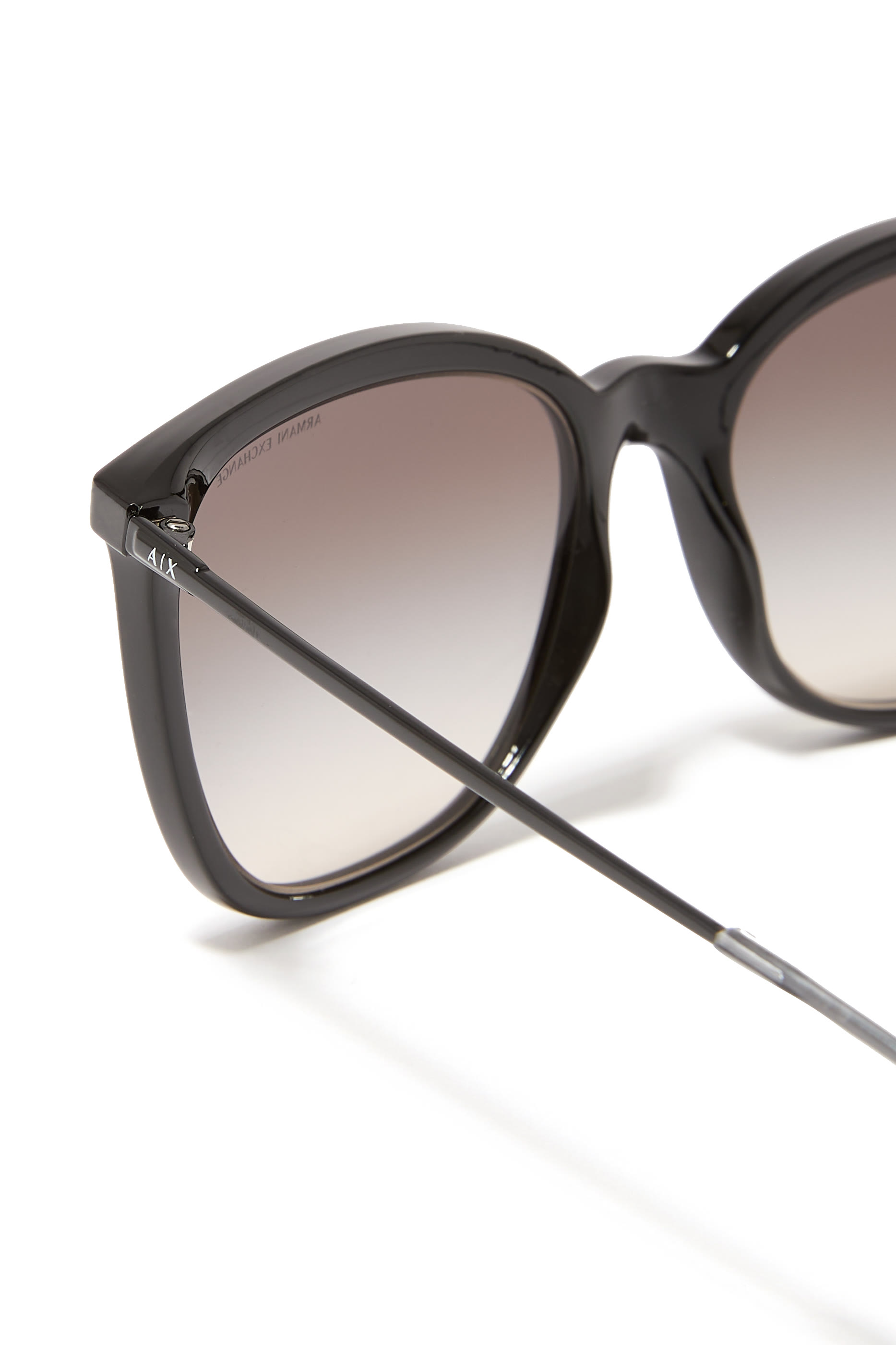 نظارة شمسية بإطار مستدير مزين بالمينا