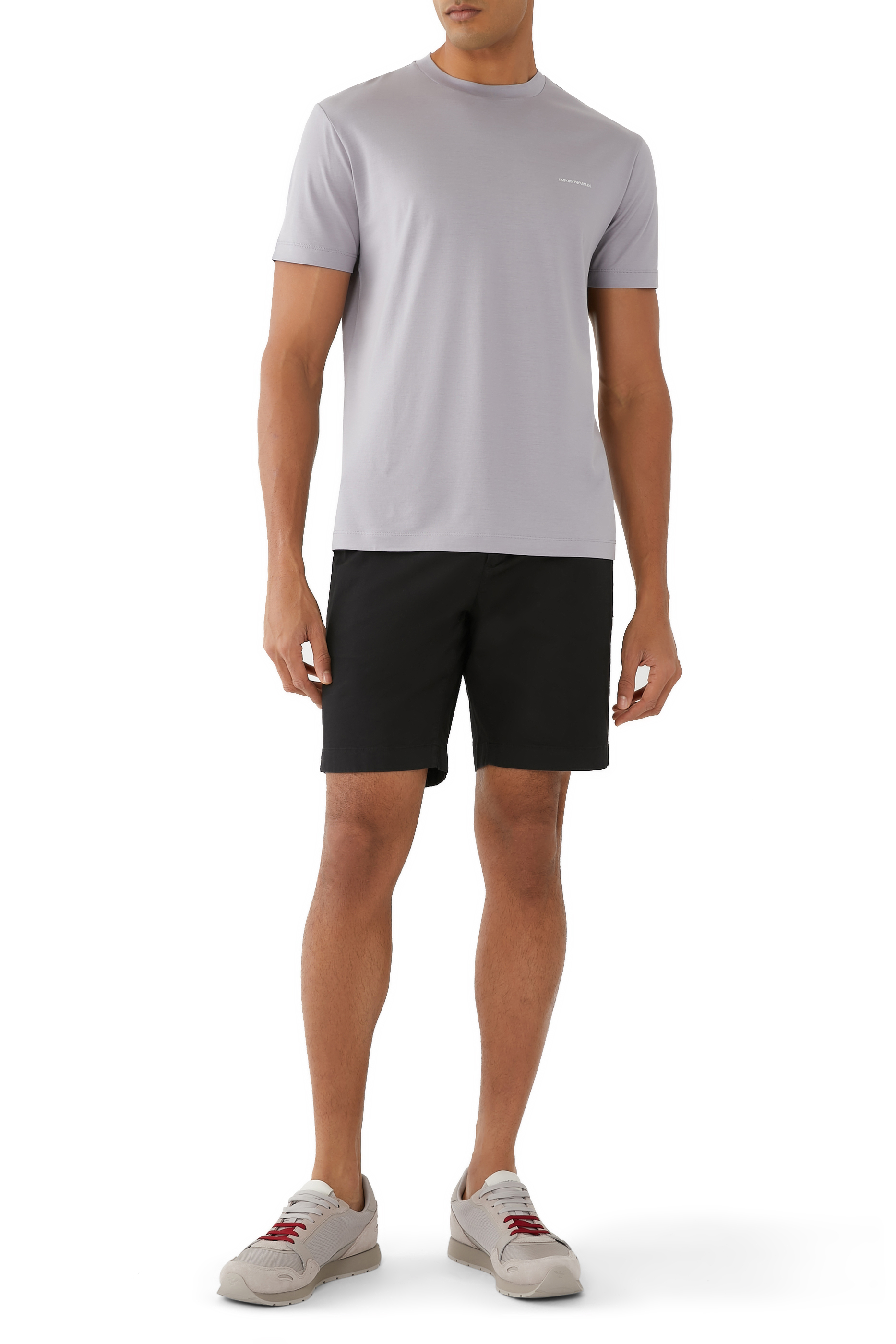 تيشيرت بشعار الماركة صغير من تشكيلة الأساسية