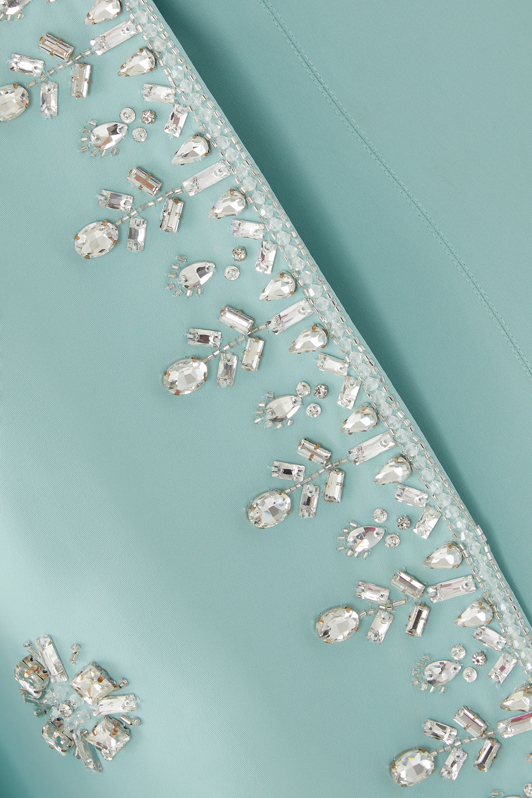 فستان سهرة سارة