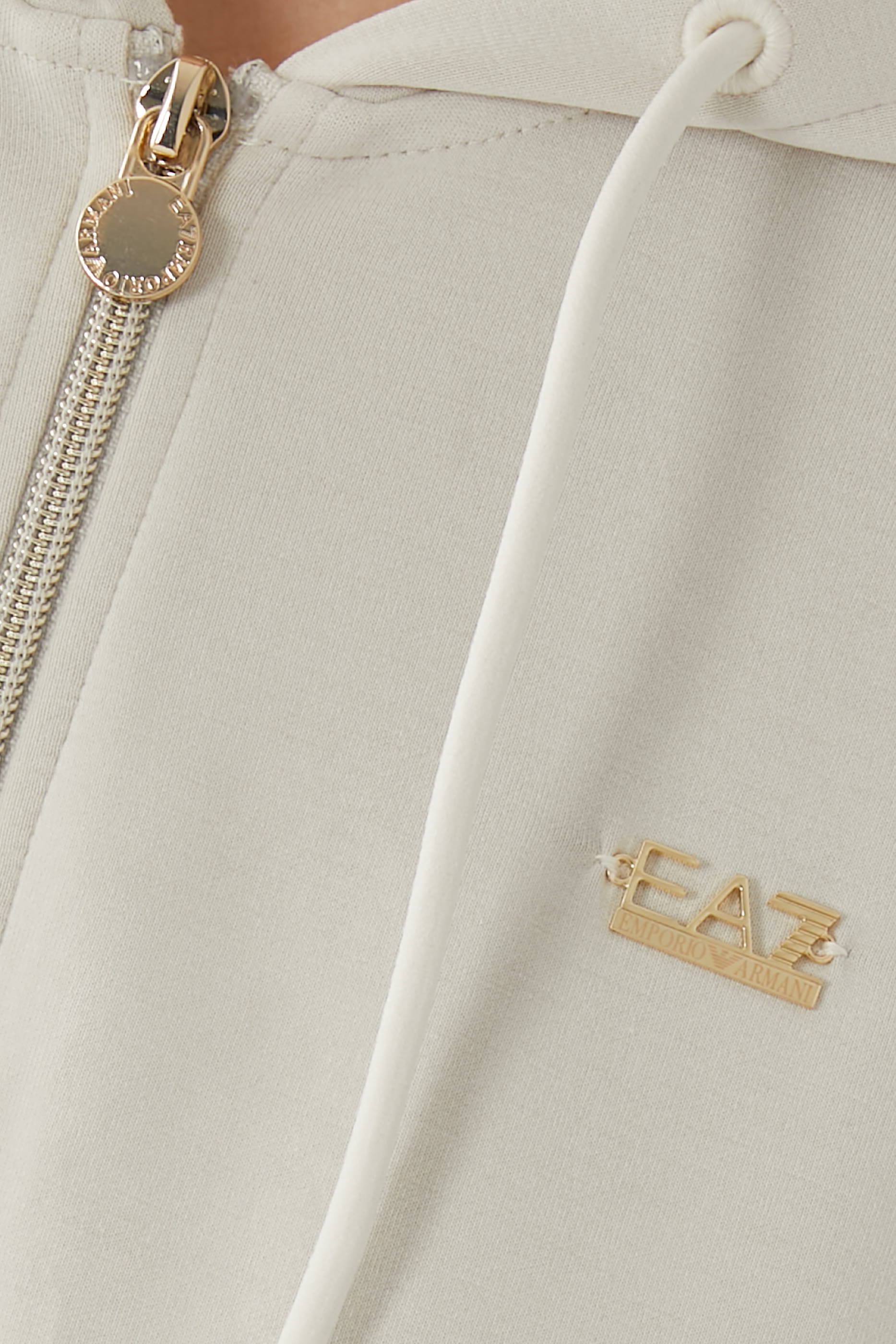 سويت شيرت بشعار الماركة