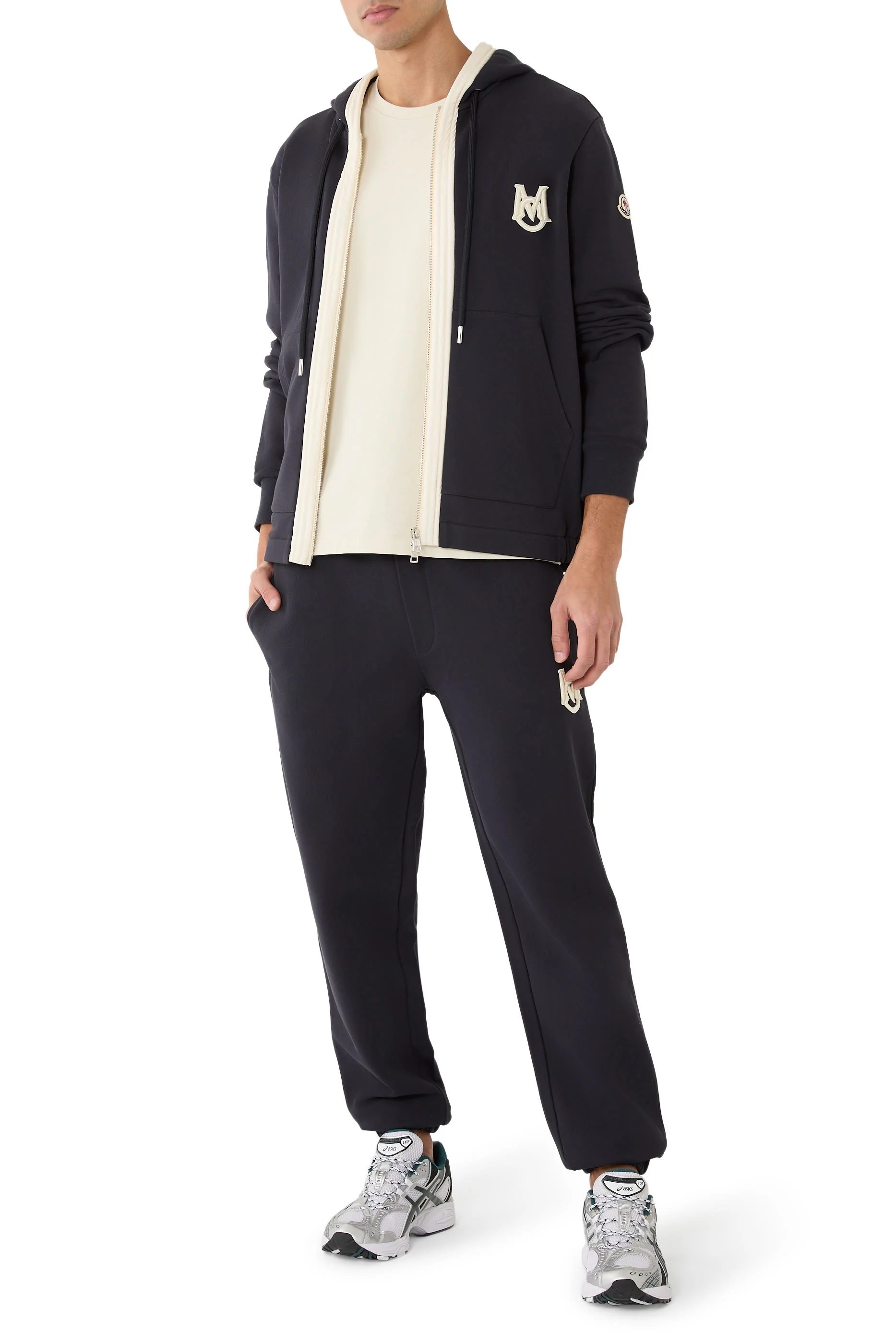 بنطال رياضي بشعار الماركة