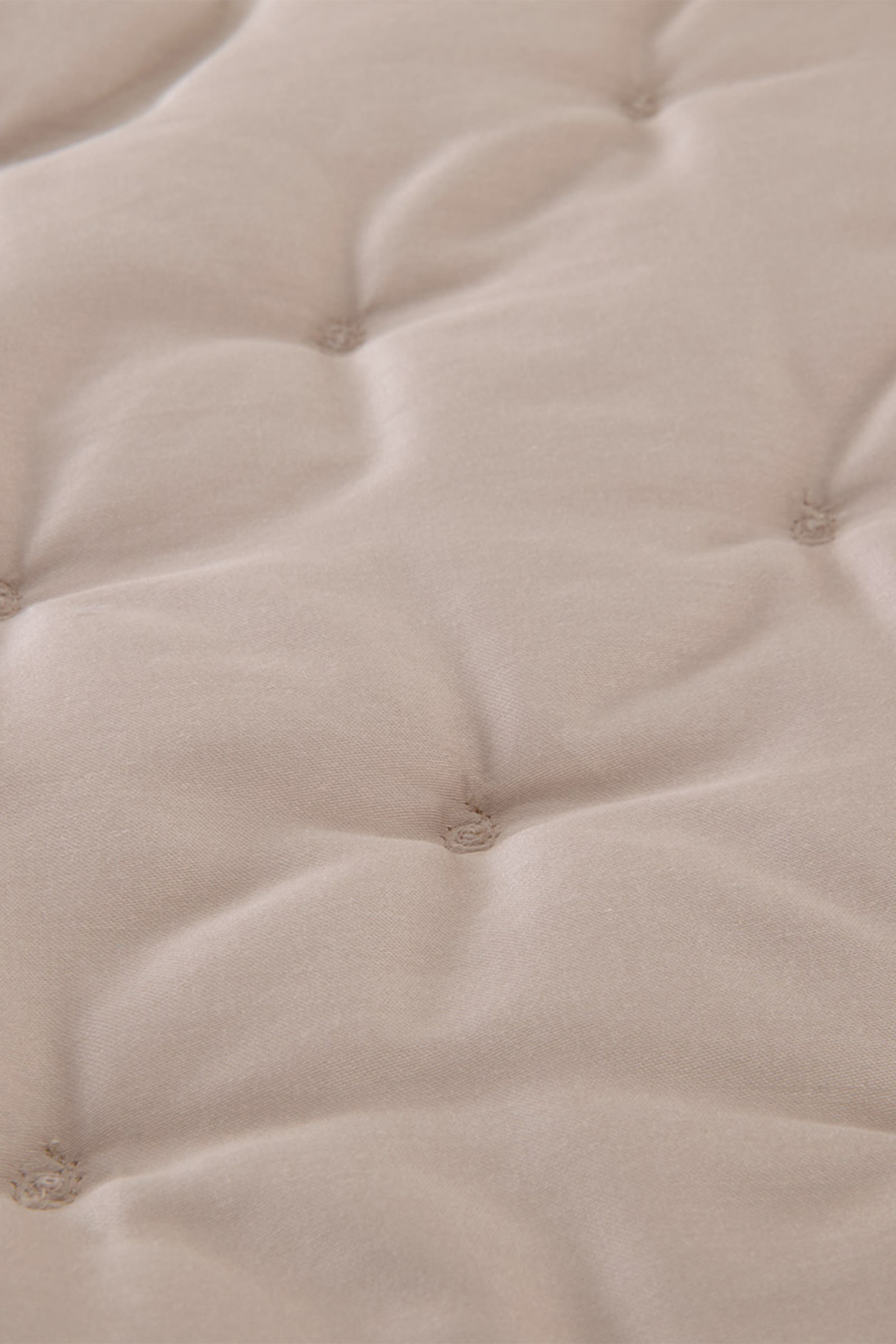 غطاء سرير تريومف