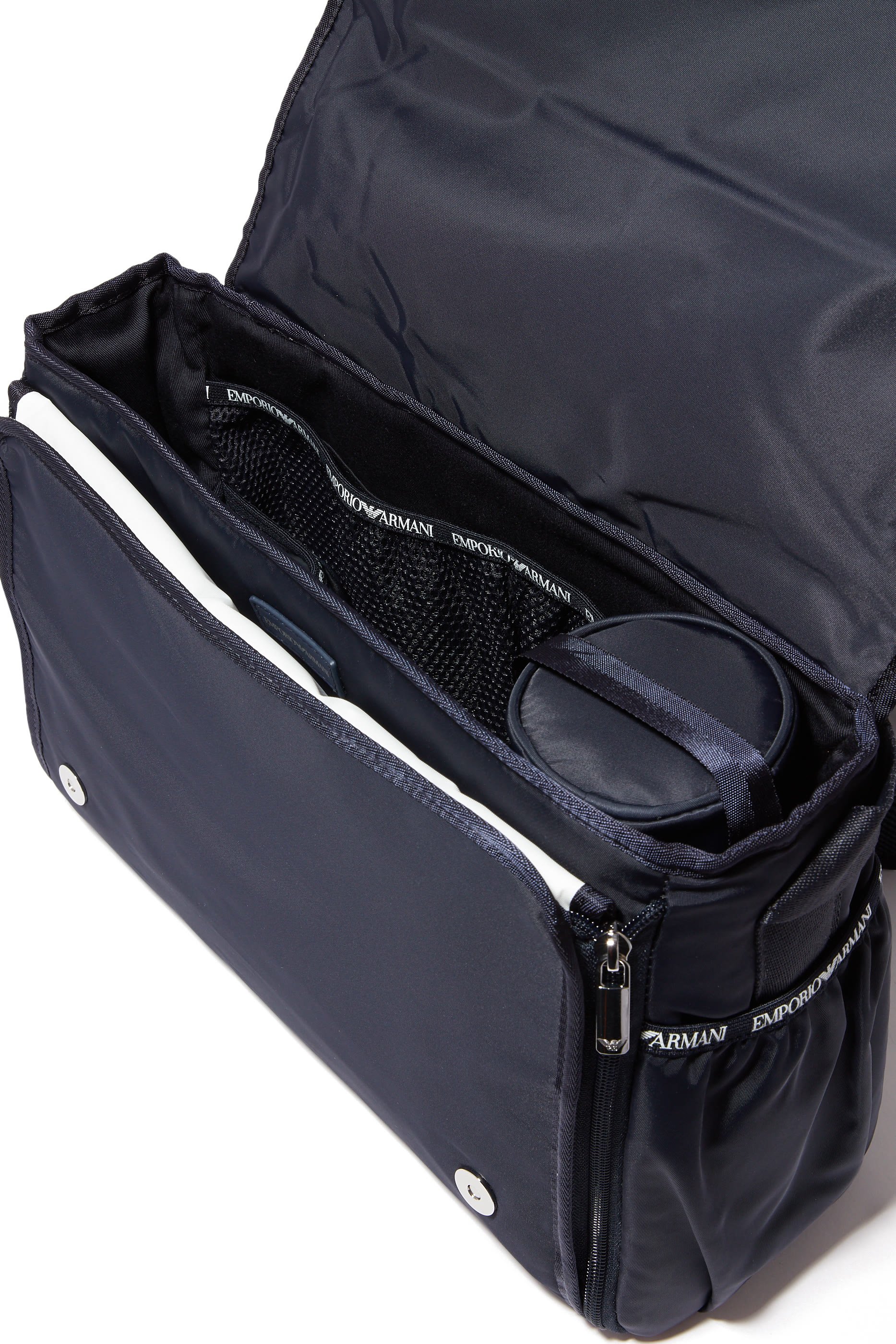 حقيبة تغيير الحفاضات نايلون بشعار الماركة