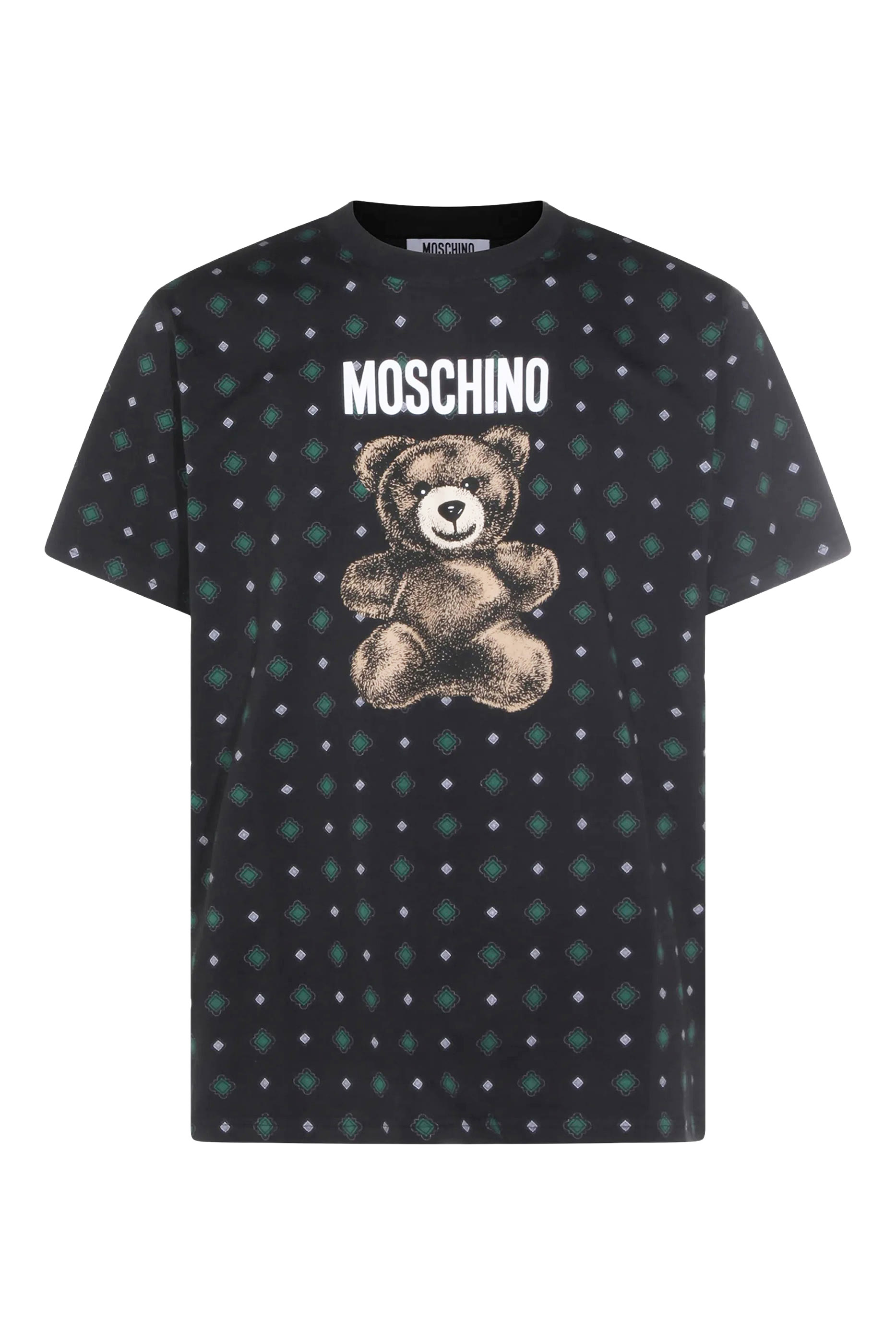 تيشيرت بأكمام قصيرة