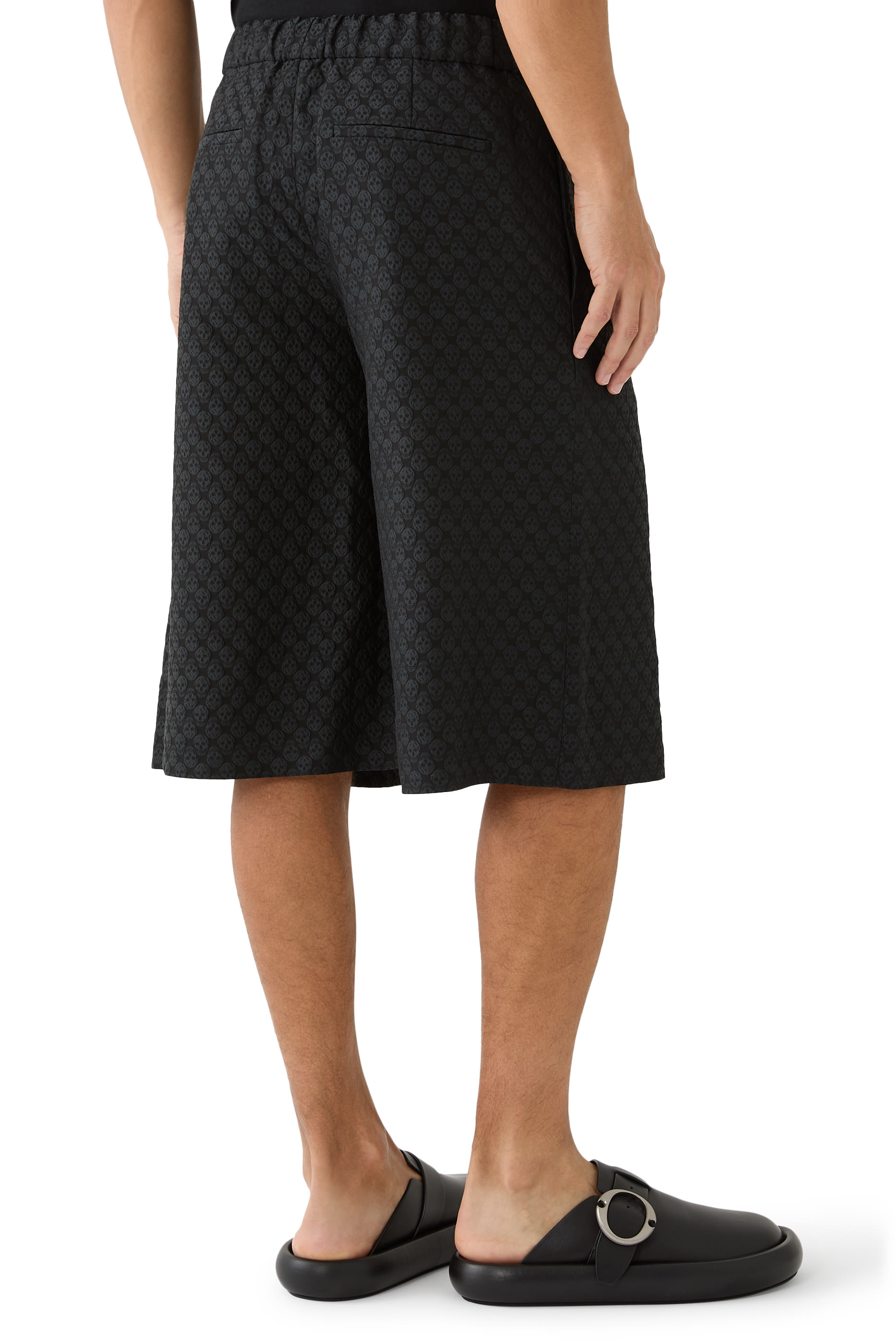 شورت بنقشات جمجمة جاكار