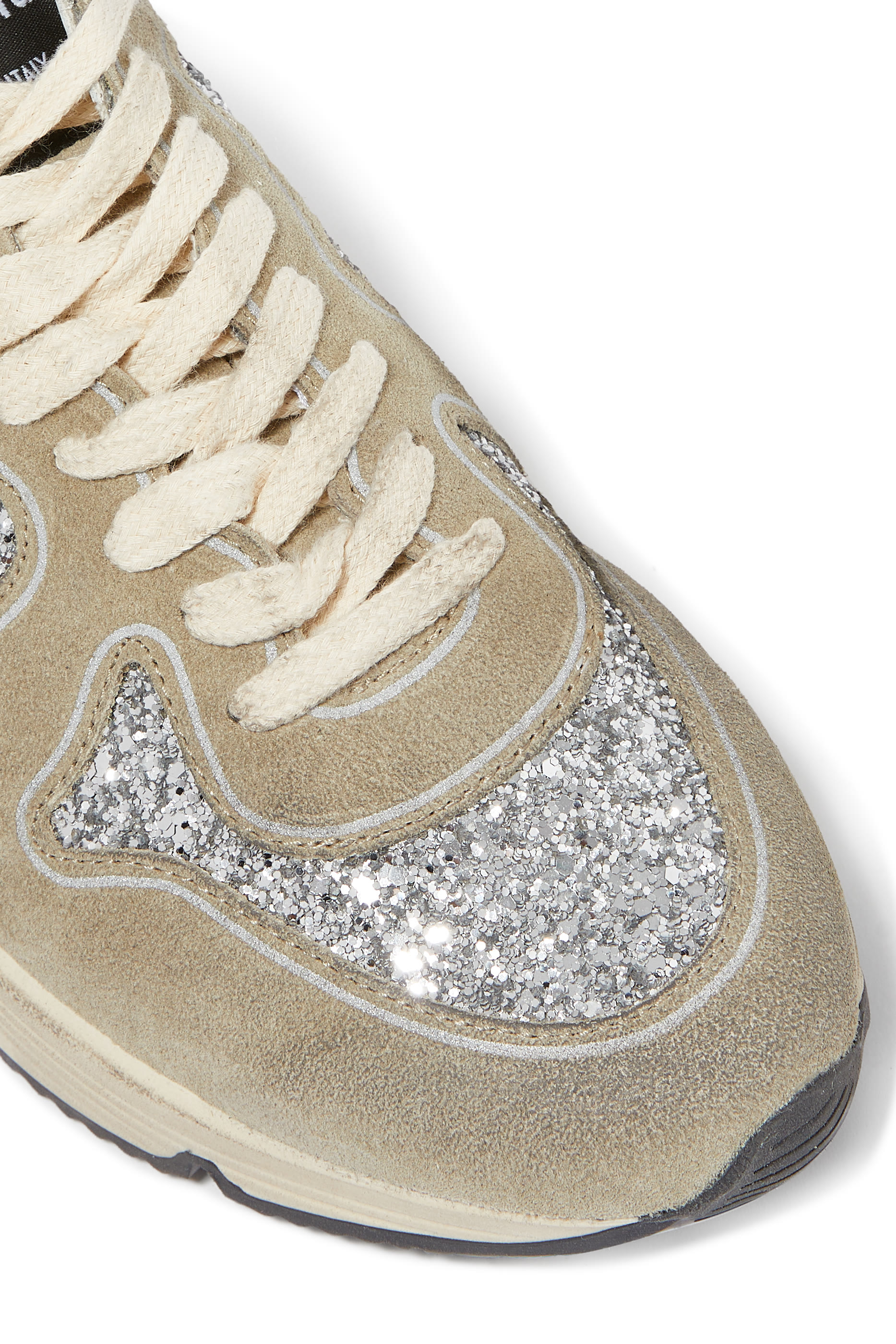 سنيكرز للجري بنعل سميك