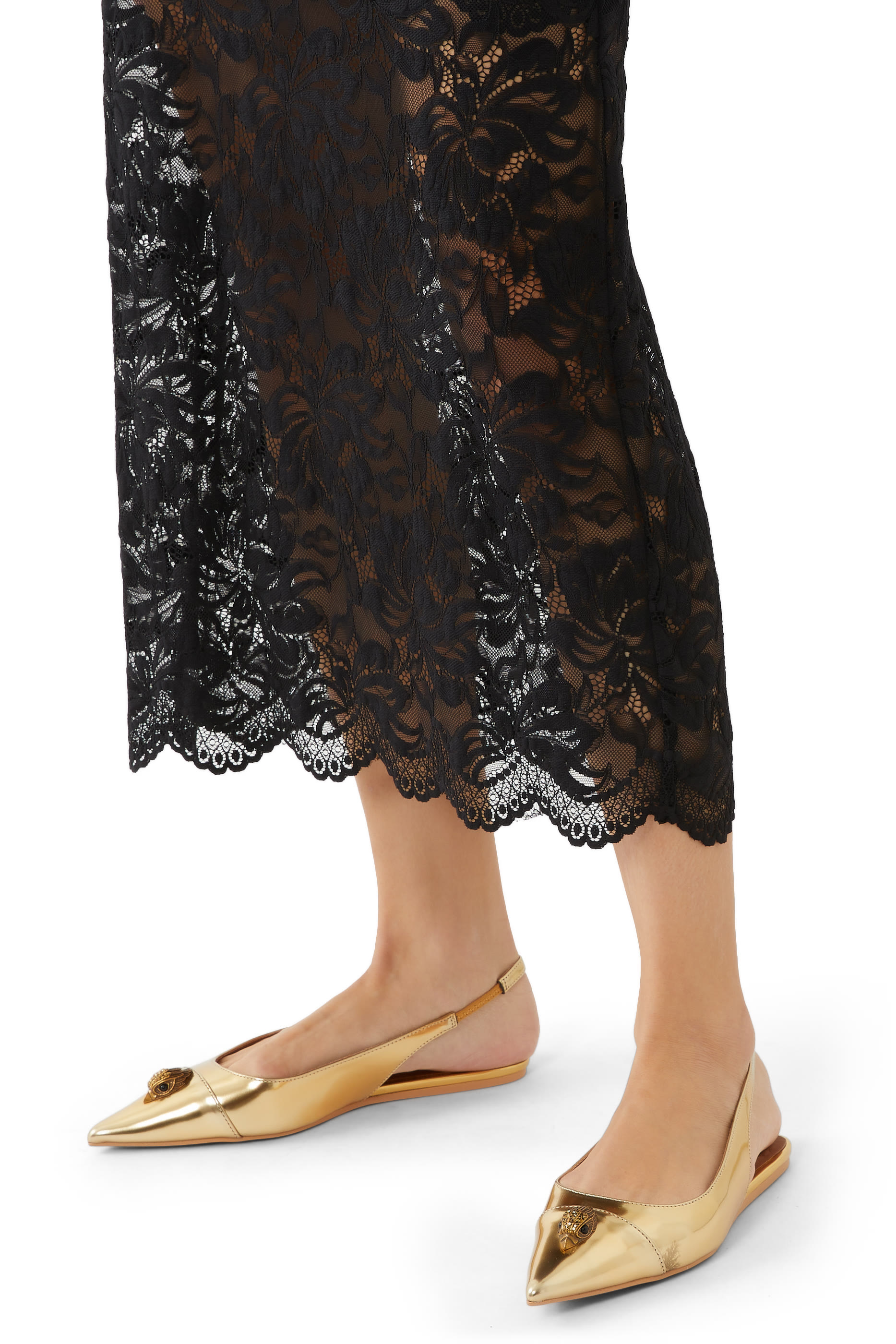 حذاء بلغرافيا بنعل مسطح وسير خلفي