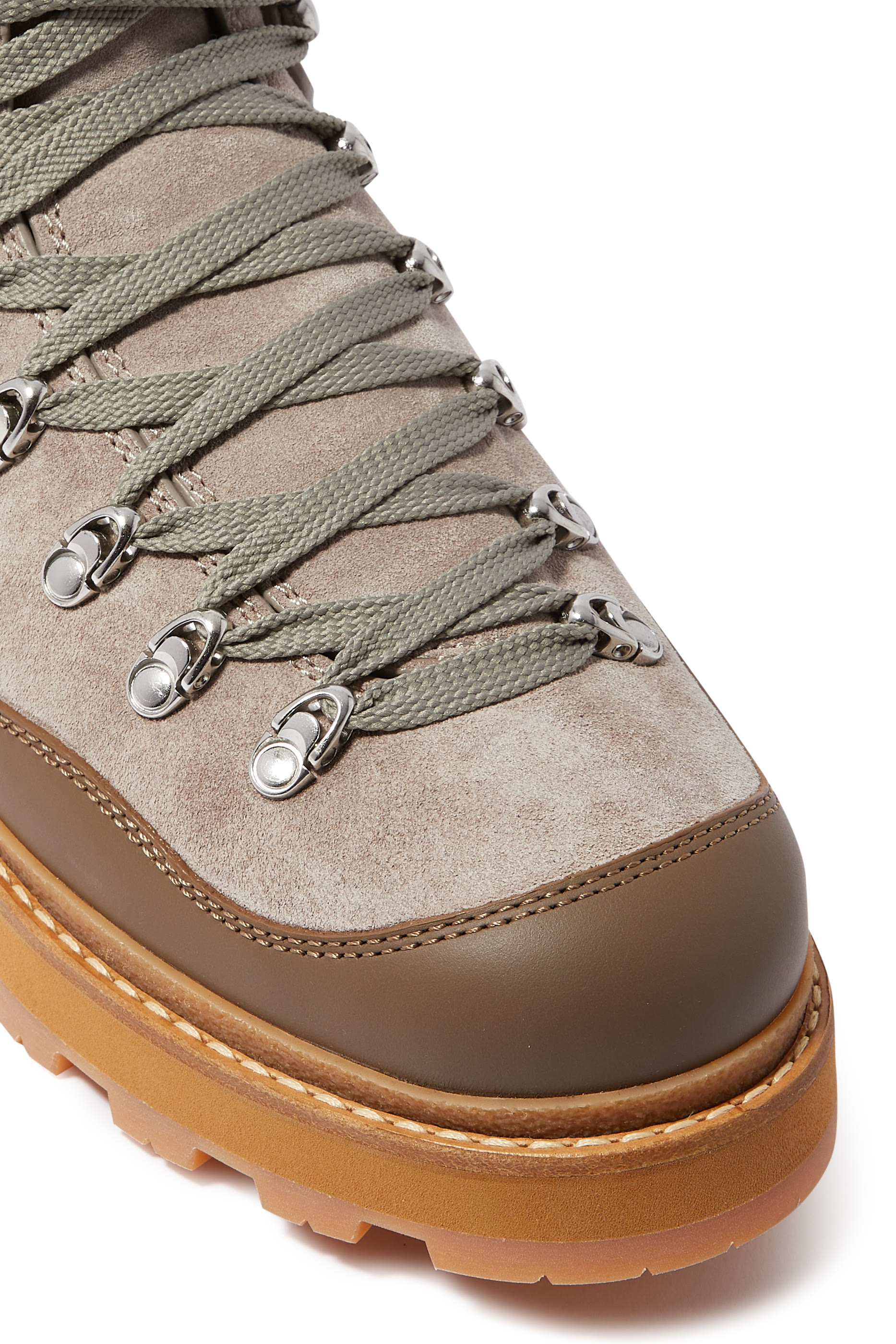 بوت بيكا تريك للسير لمسافات طويلة