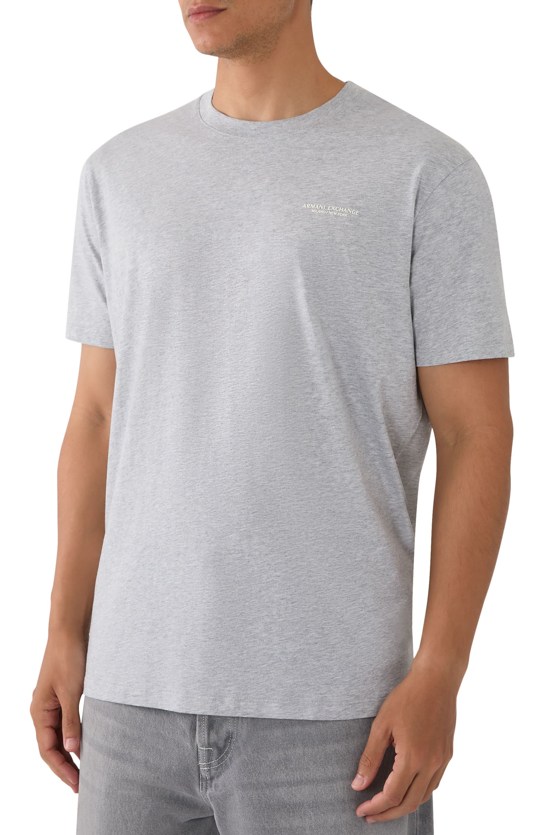 تيشيرت بشعار الماركة