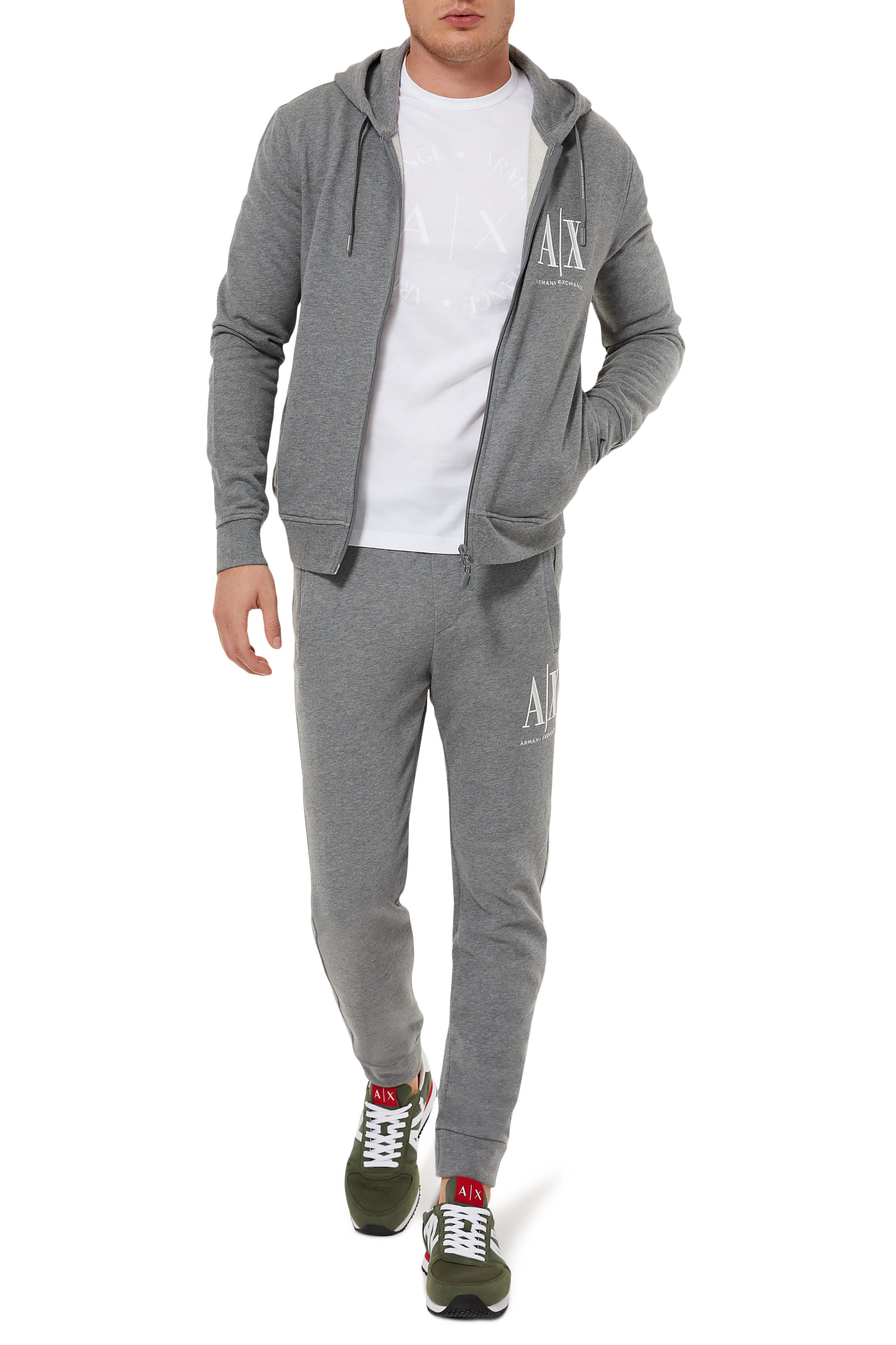 بنطال رياضي مطرز بشعار الماركة