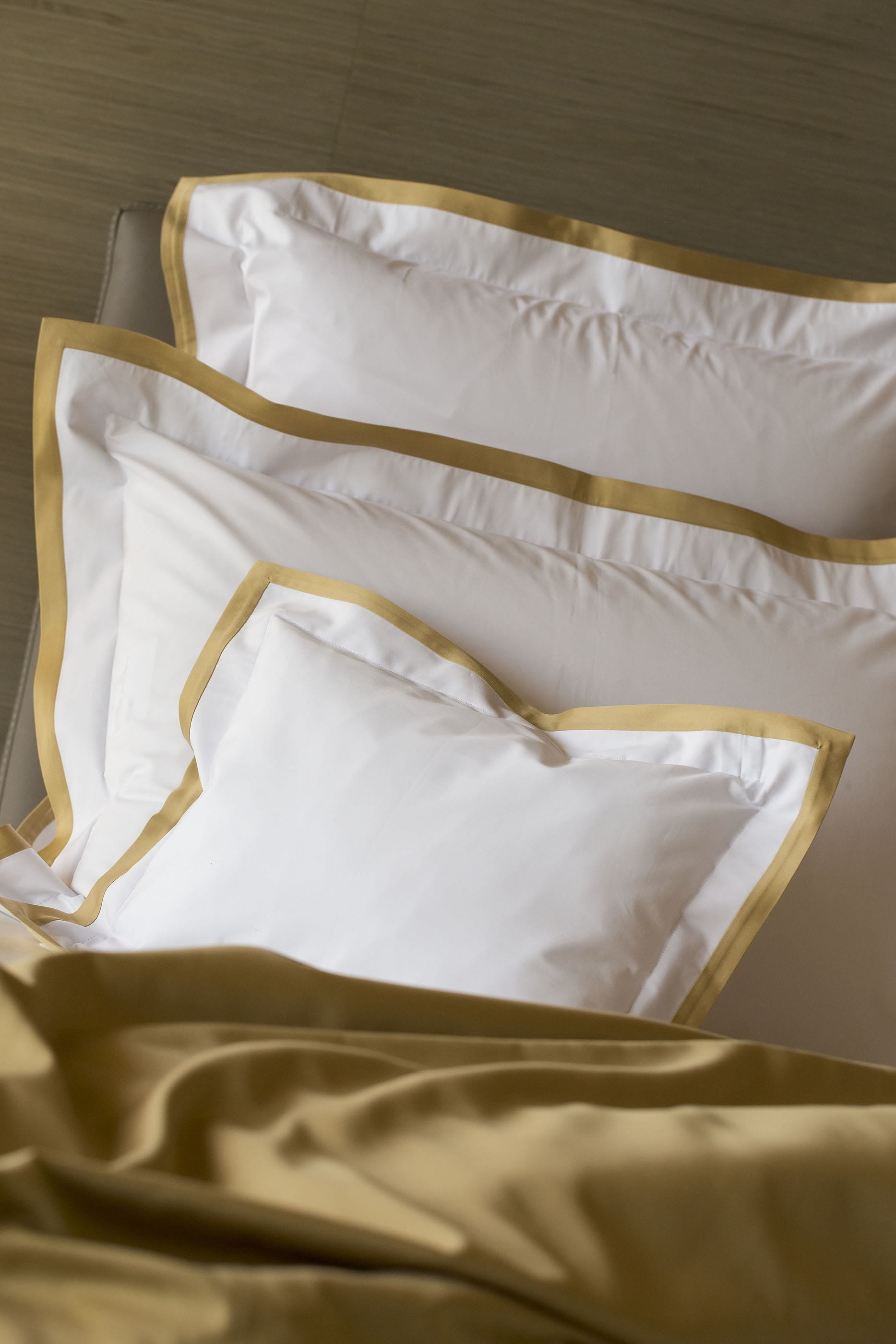 غطاء وسادة هيلا