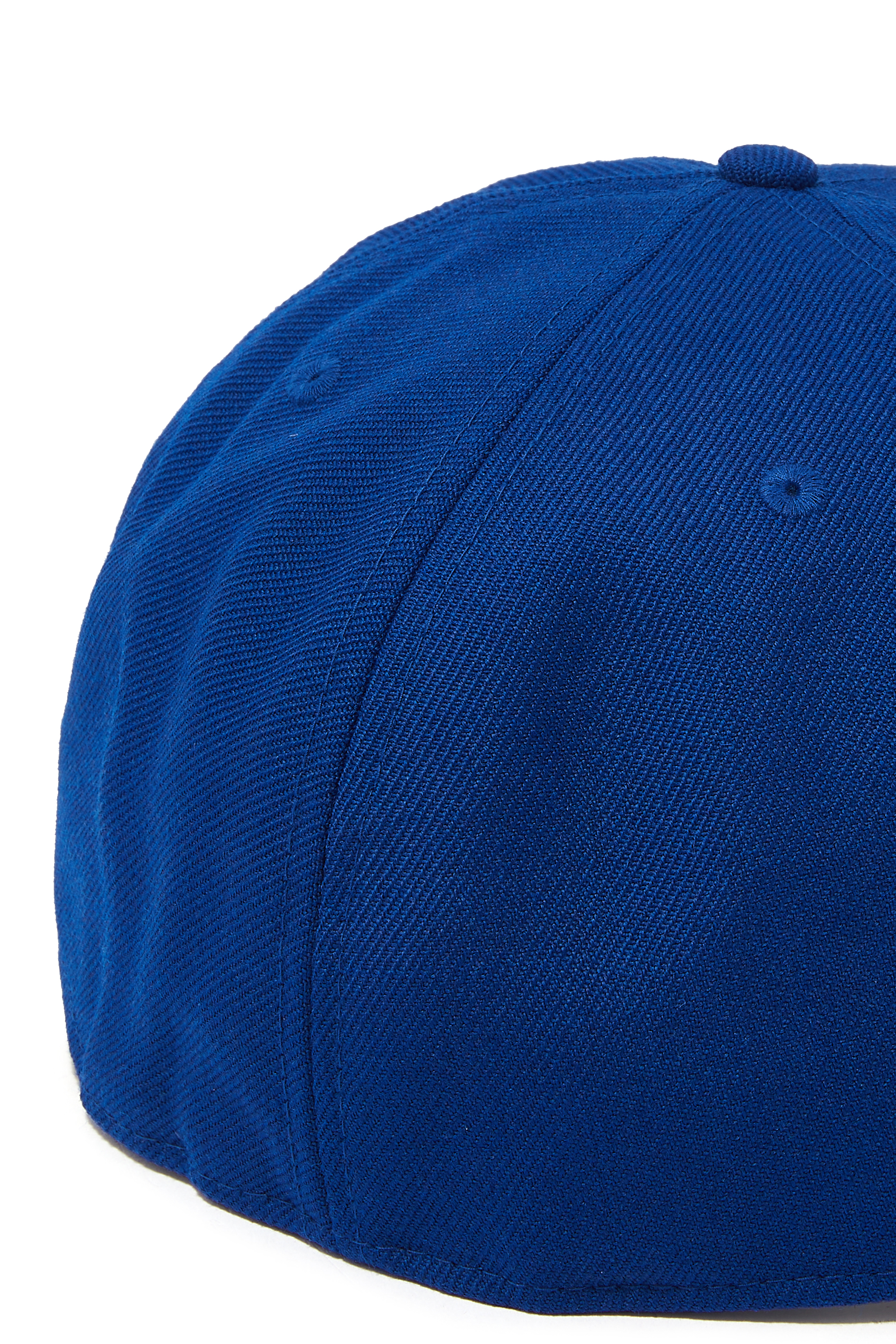 كاب بيسبول بشعار الماركة