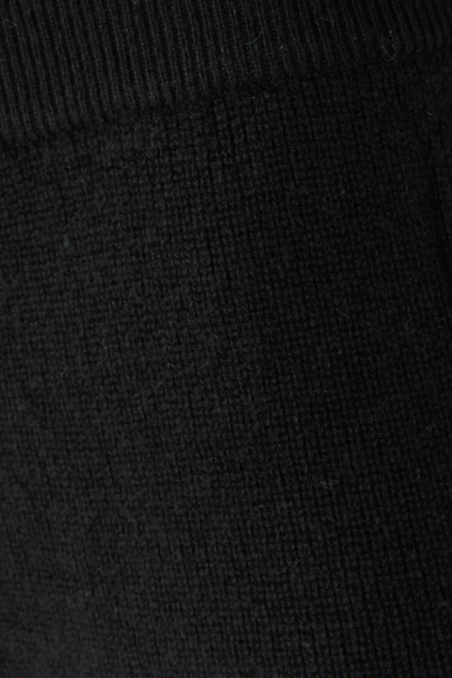 بنطال بقصة ساق مستقيمة