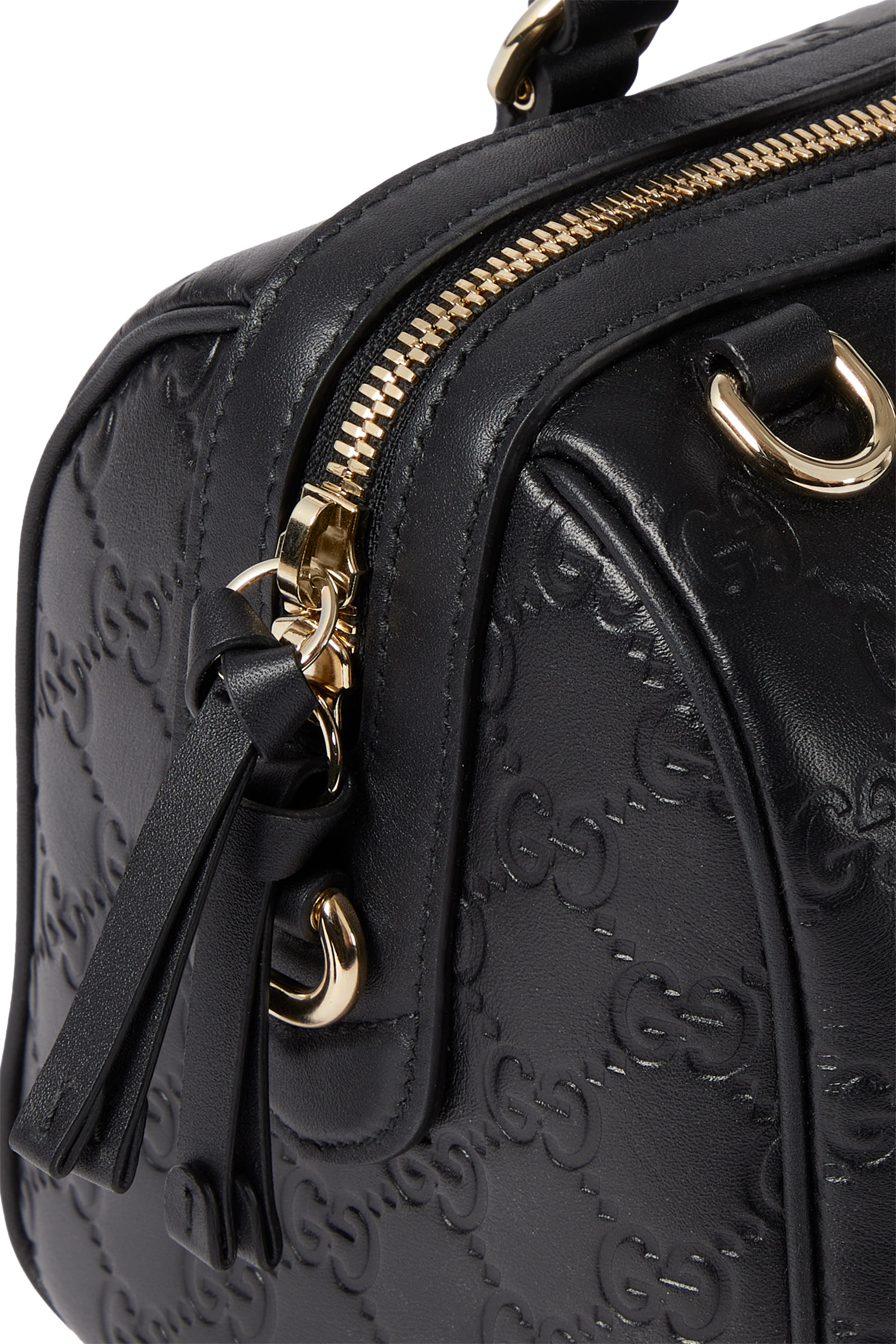 حقيبة بوستون متوسطة مزينة بشعار الماركة