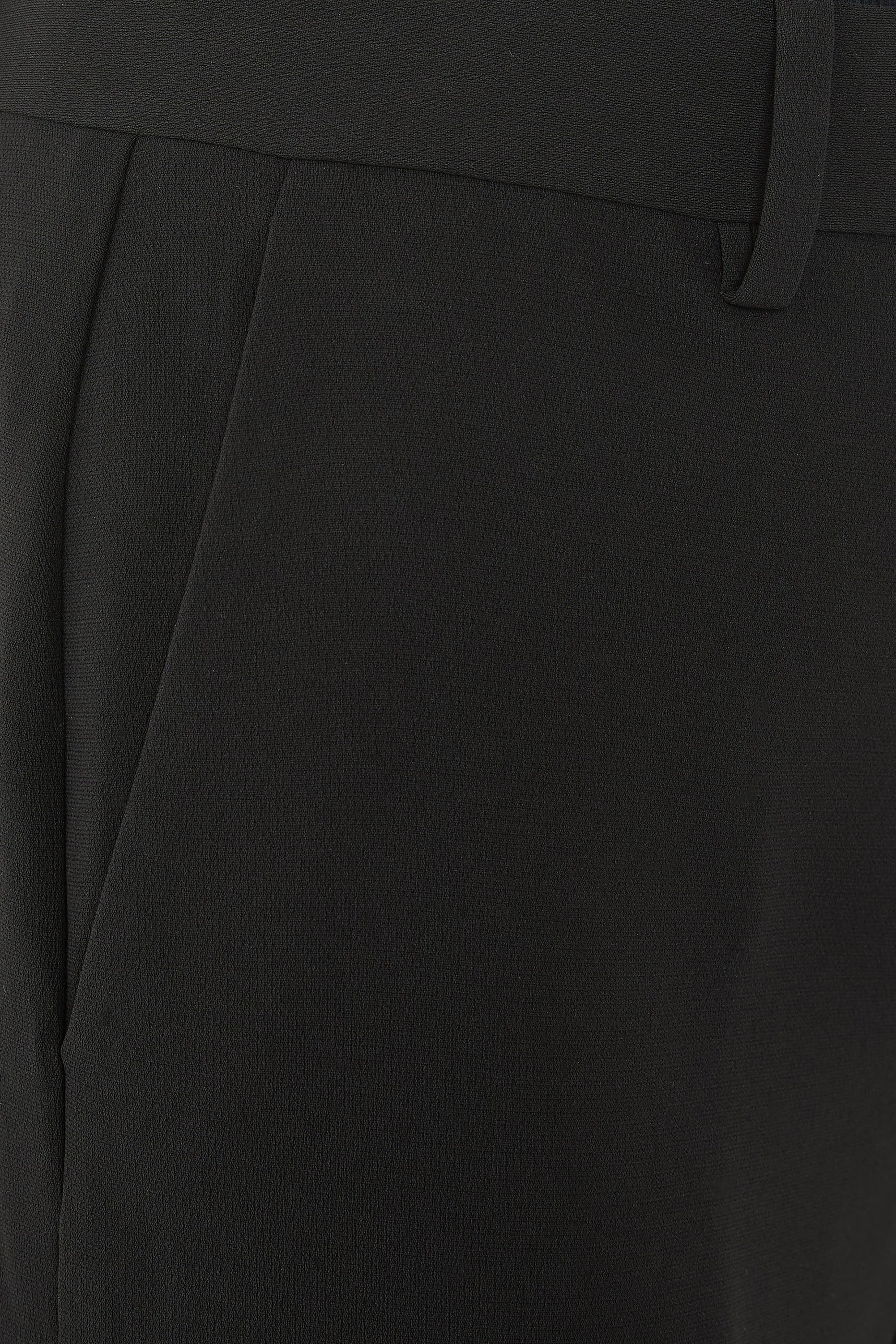 بنطال بقصة واسعة ساتان