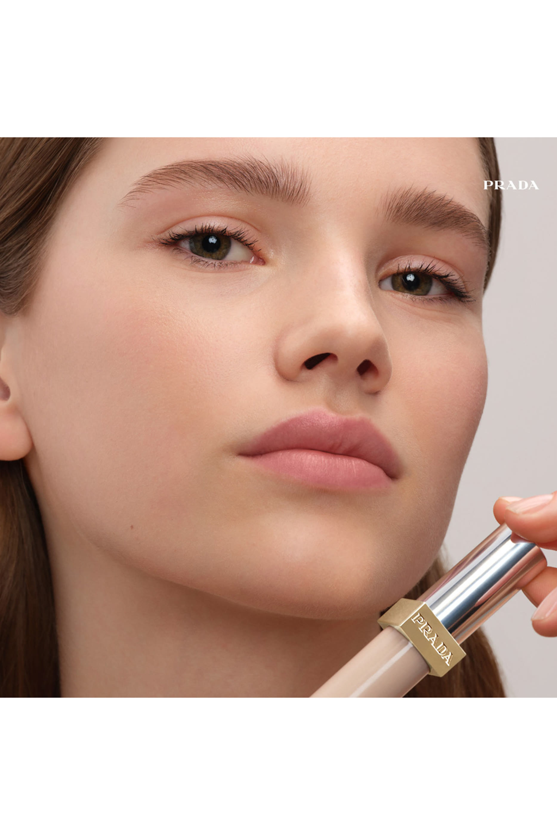 خافي عيوب البشرة ومصحح فائق الدقة