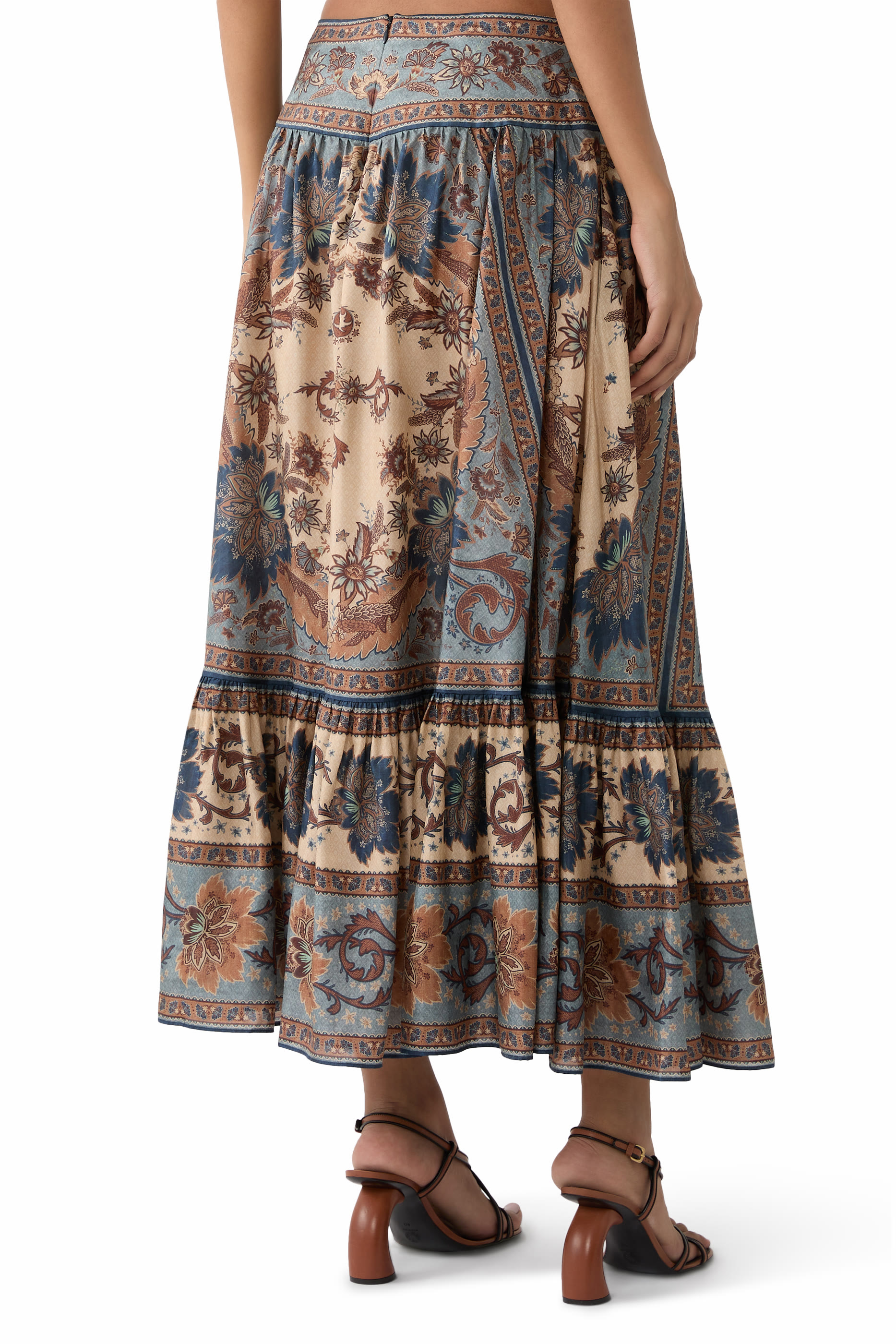 تنورة  أسينشن بطيات متوسطة الطول