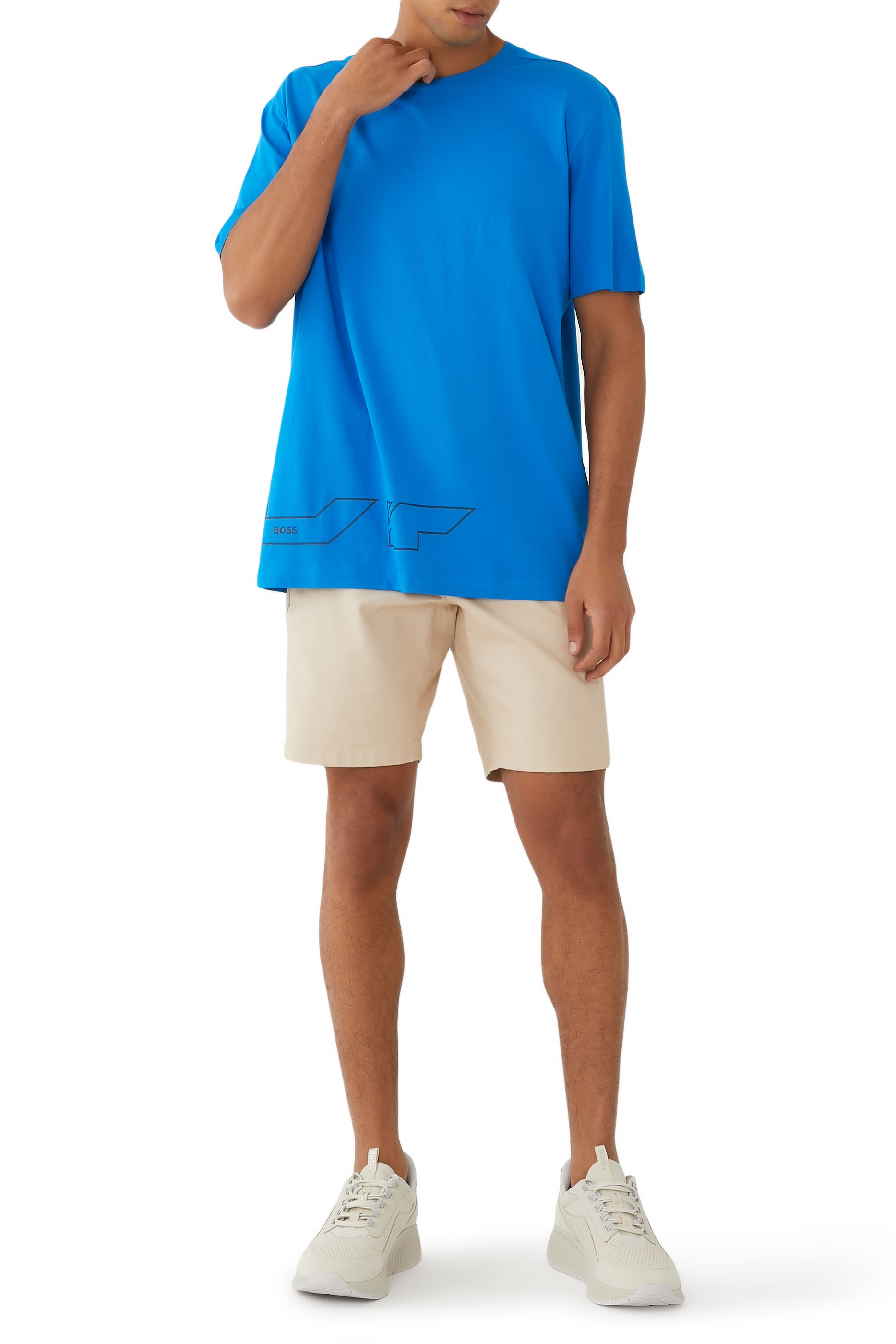 تيشيرت بأكمام قصيرة