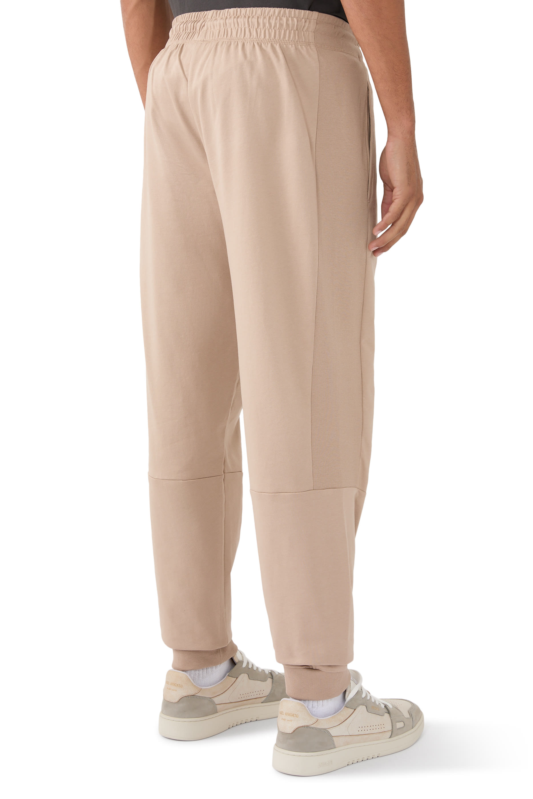 بنطال رياضي بشعار الماركة