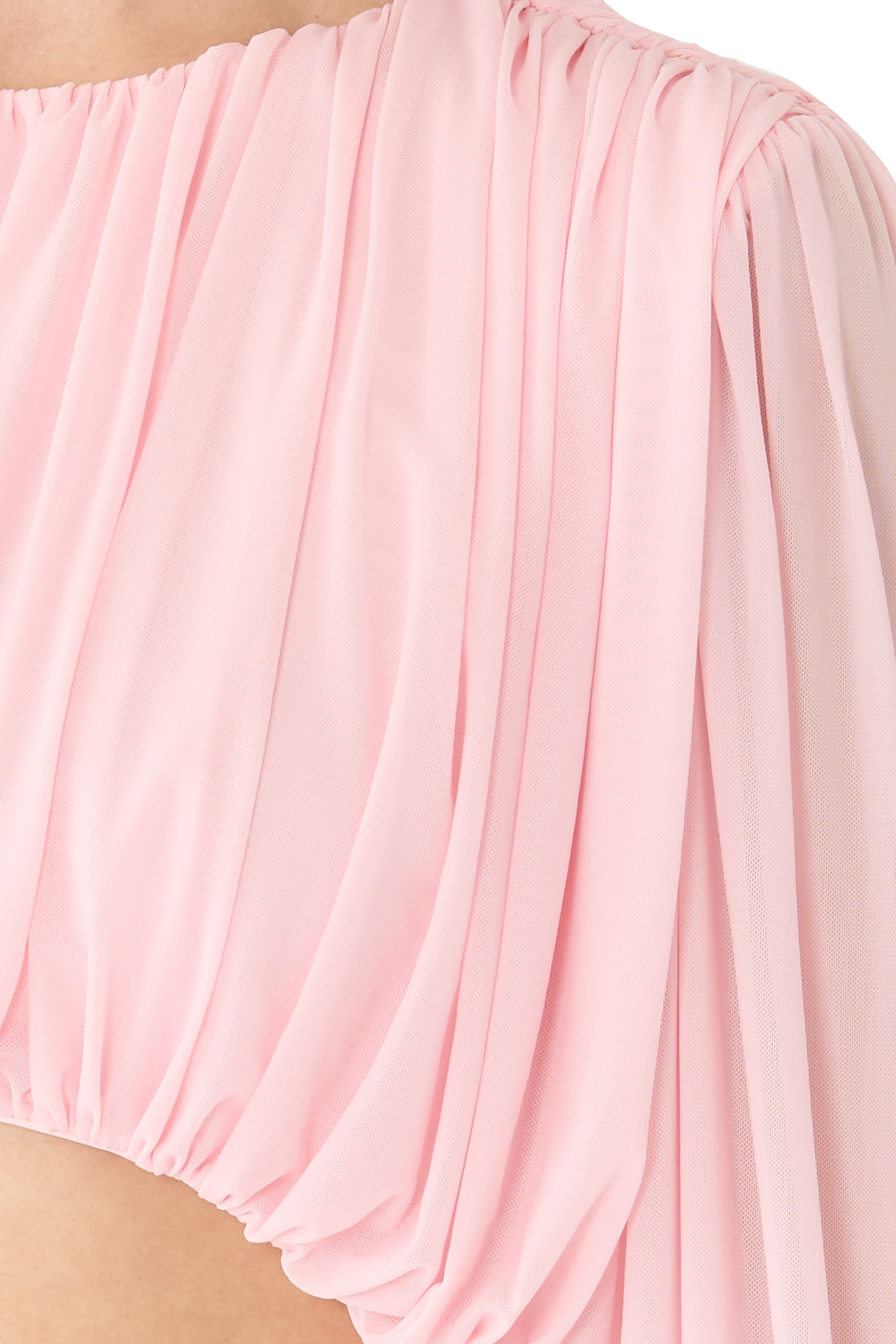 طقم بيني مماثل