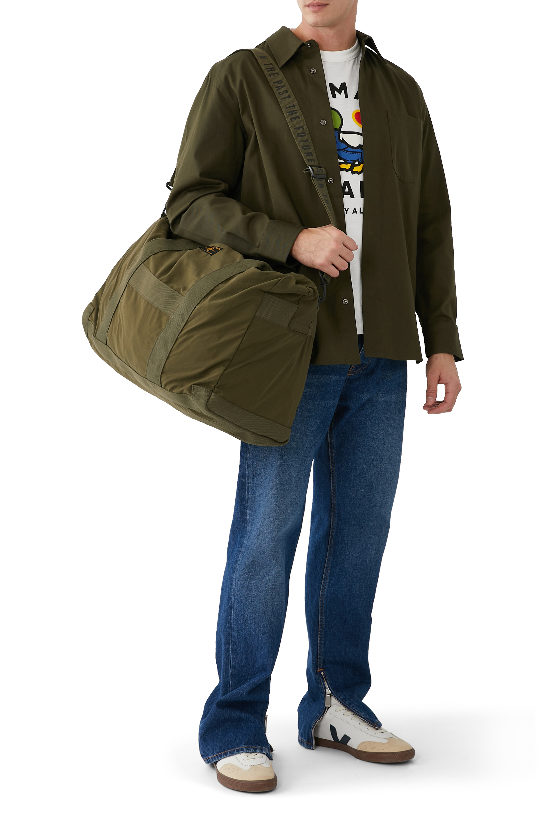 حقيبة كاري بتصميم عسكري