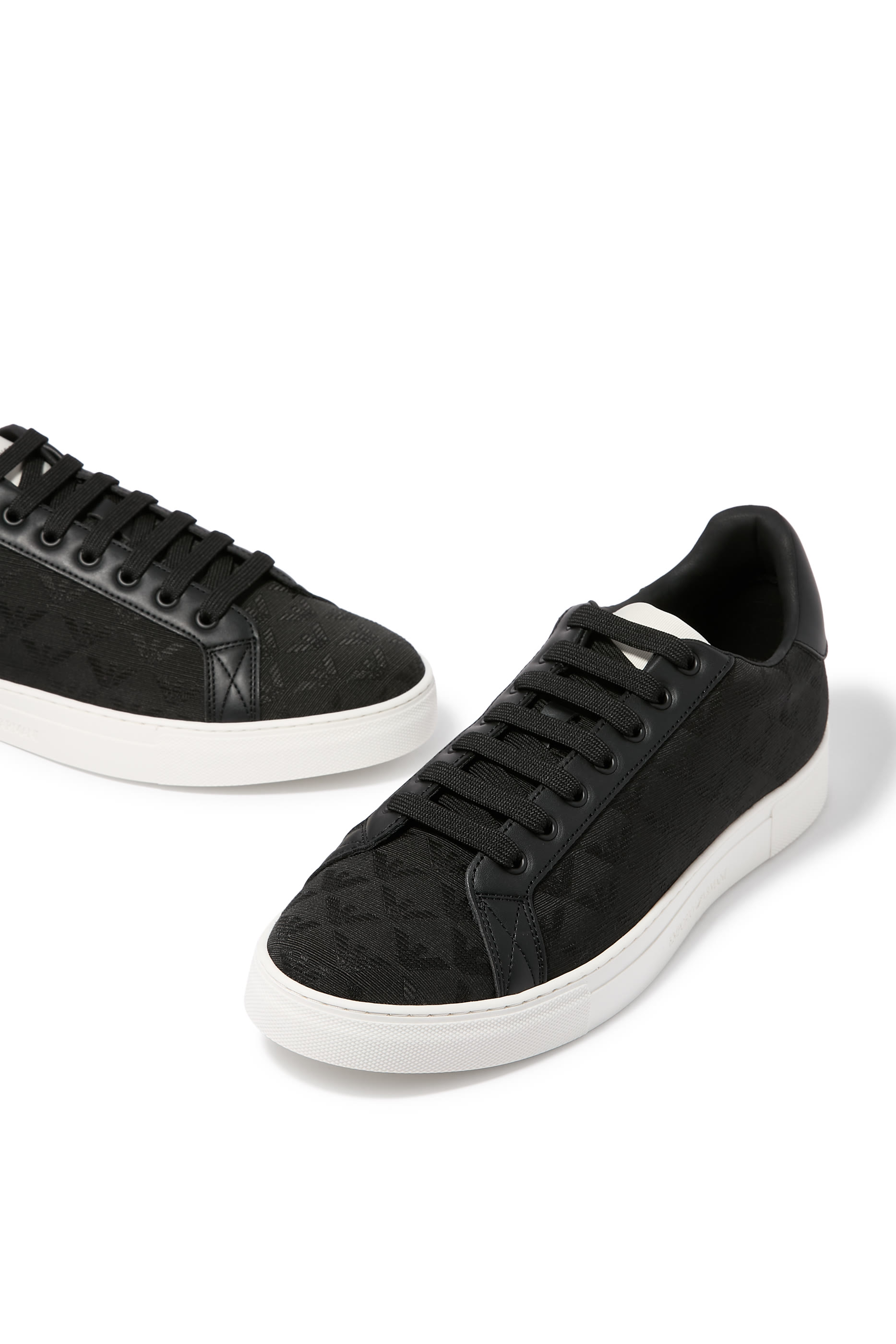 سنيكرز جاكار بشعار الماركة بالكامل نايلون