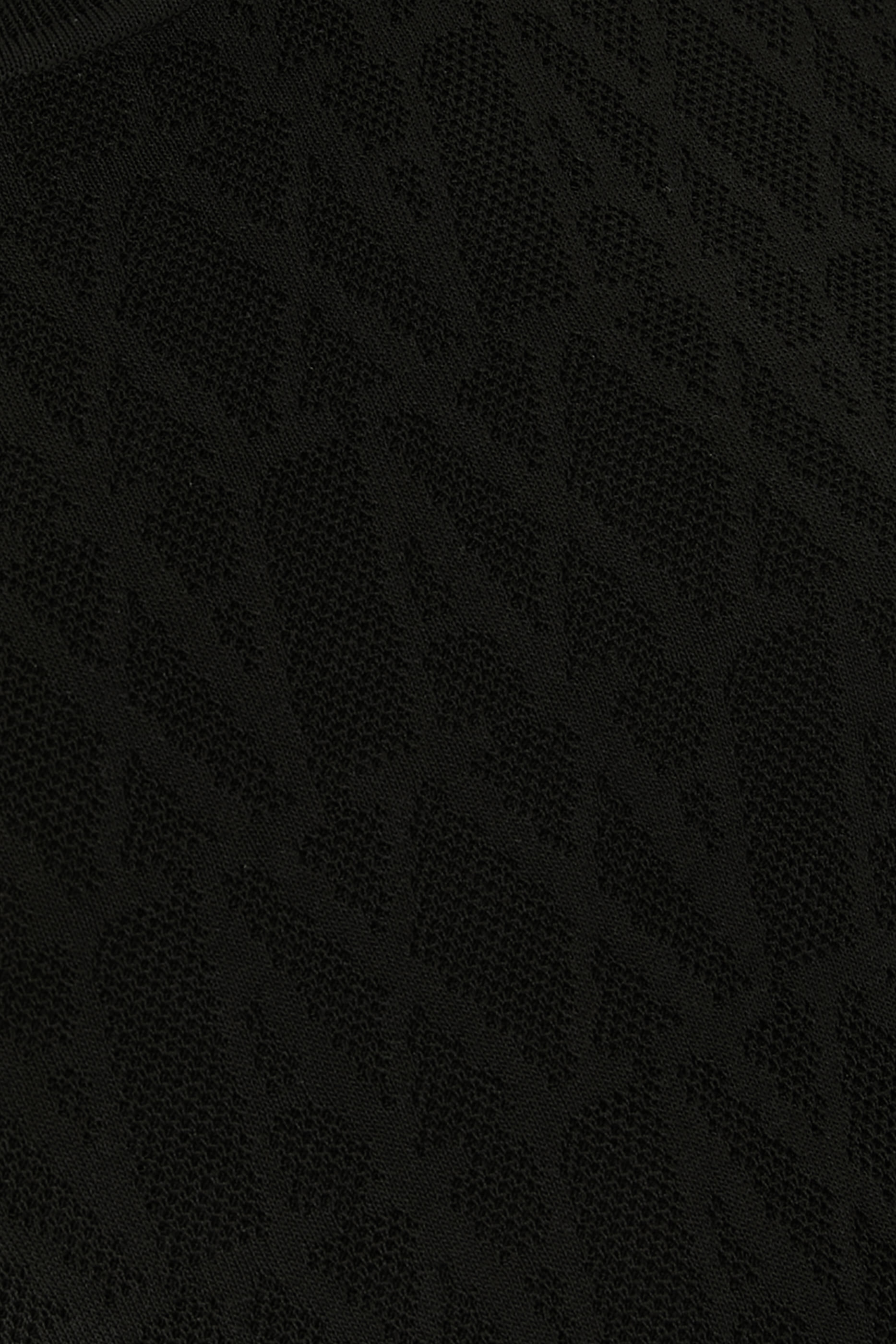 فستان طويل مزين بشعار الماركة بالكامل