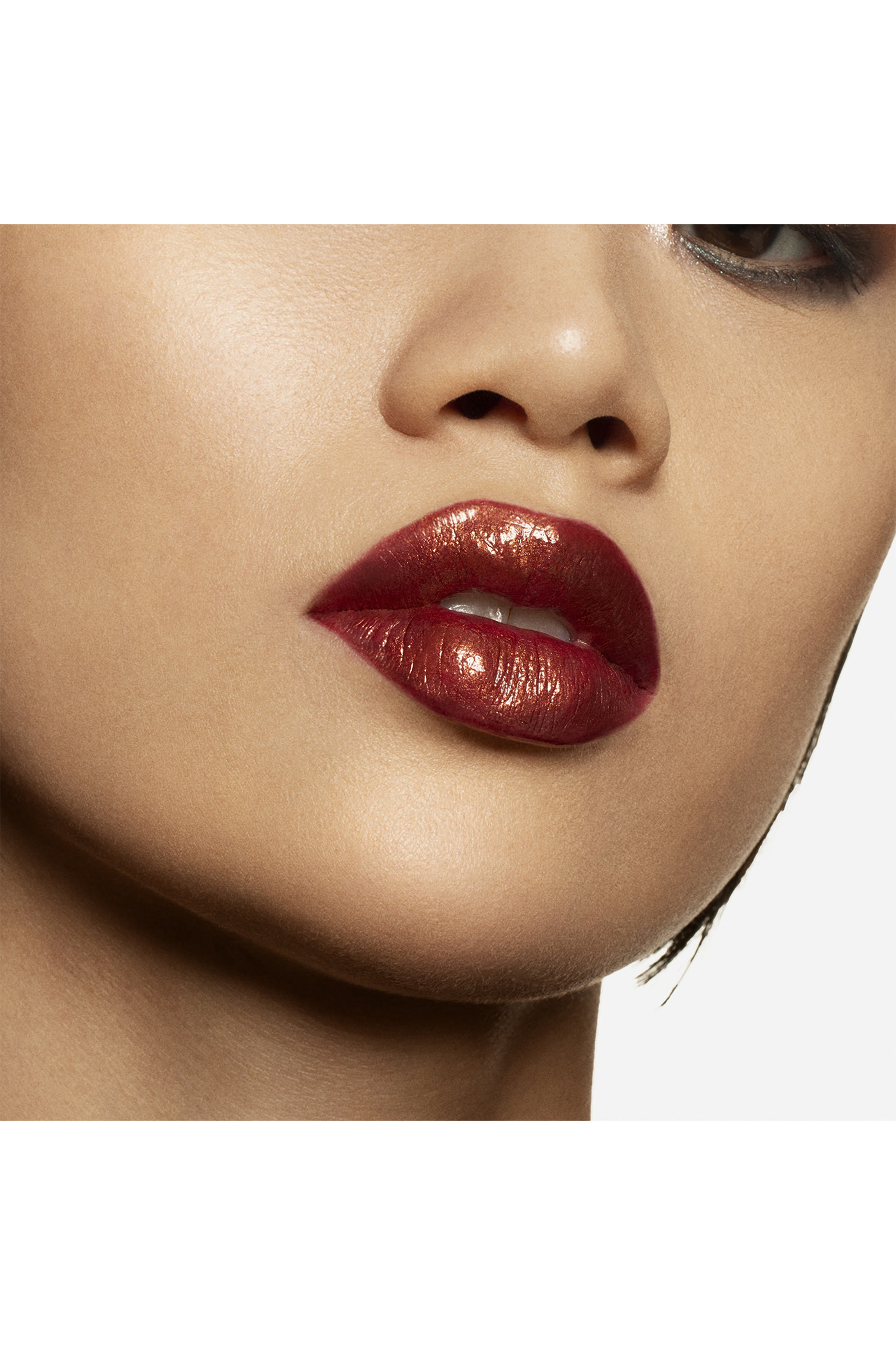 أحمر شفاه فينيل بتركيبة سائلة