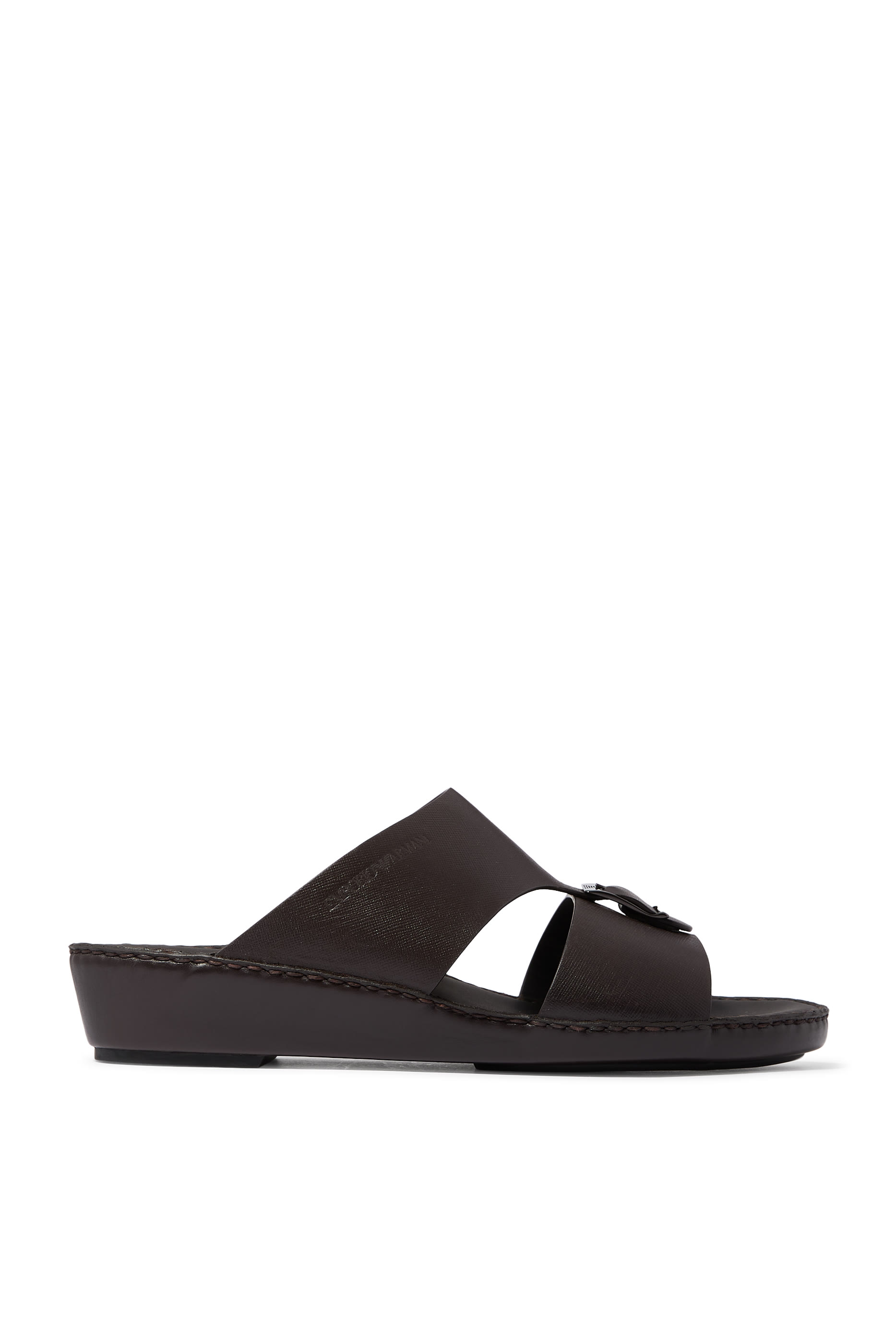 صندل بإبزيم جلد