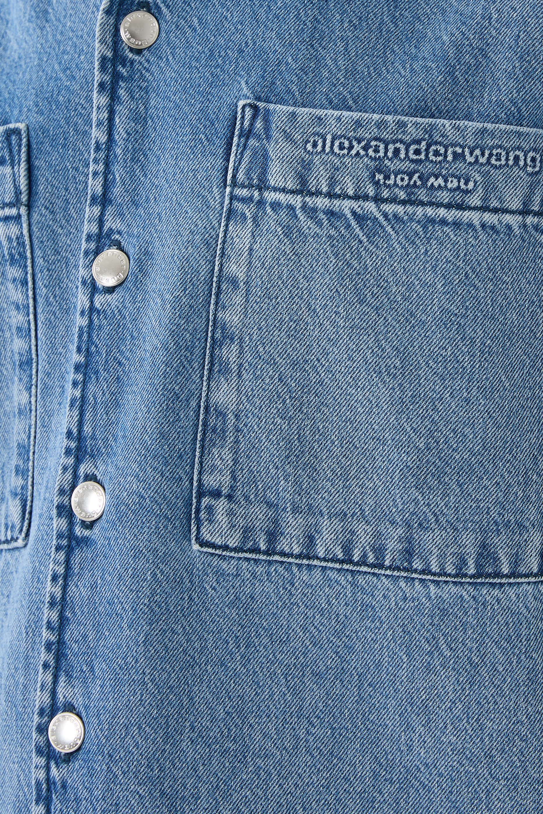 فستان بنمط قميص بقصة مربعة دنيم