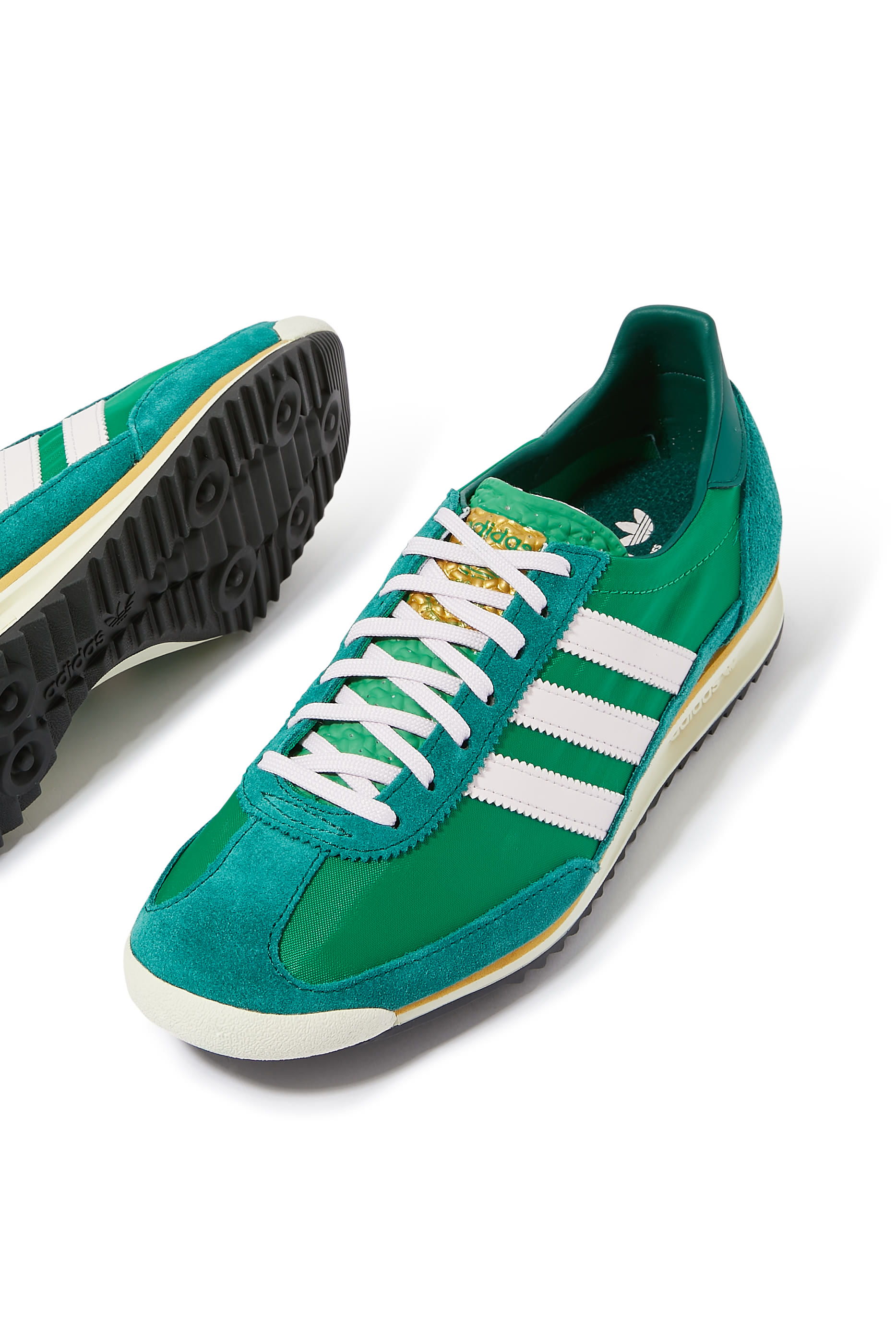 سنيكرز اس إل 72 دابليو