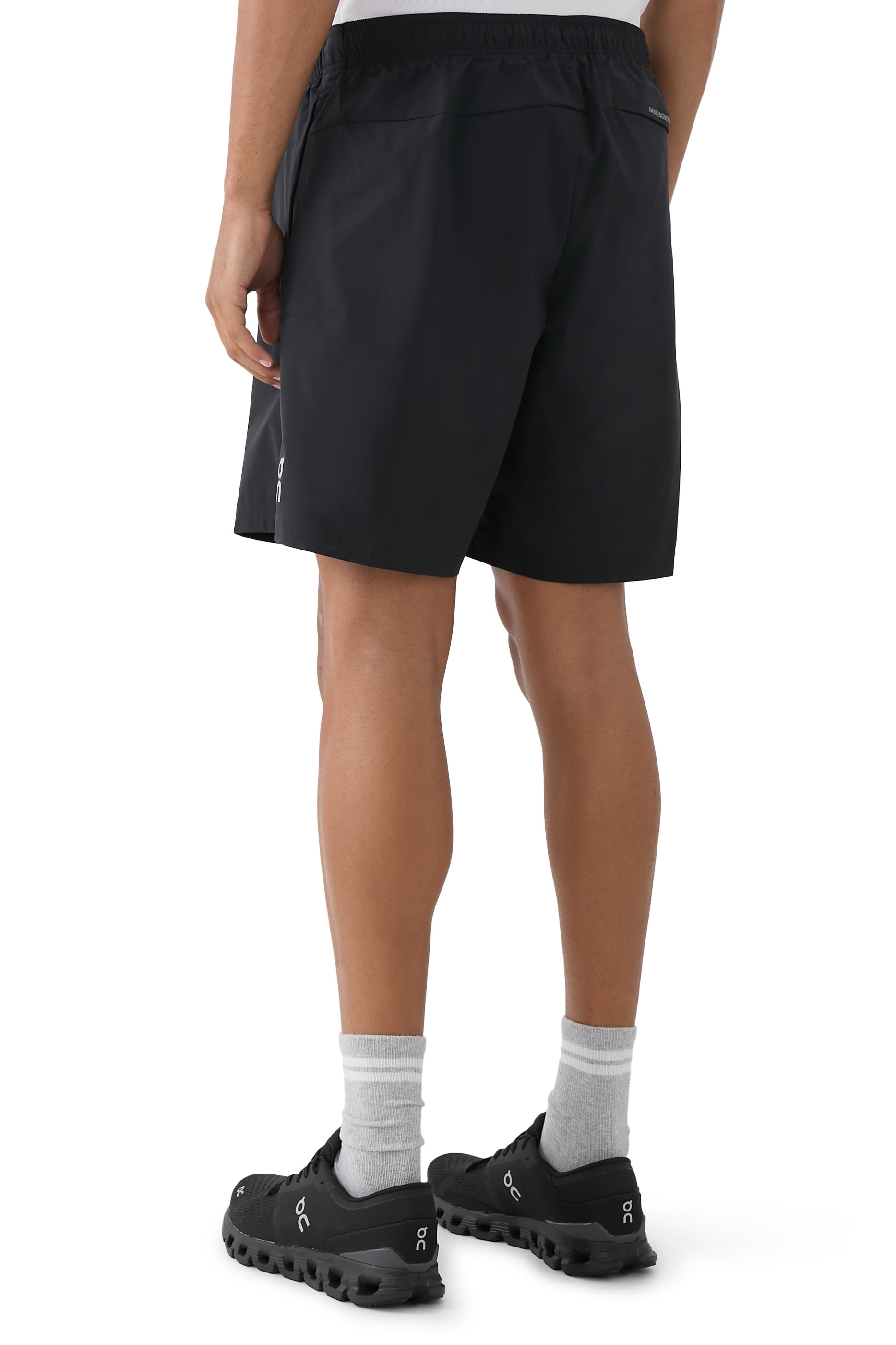 شورت كور 7 بوصة