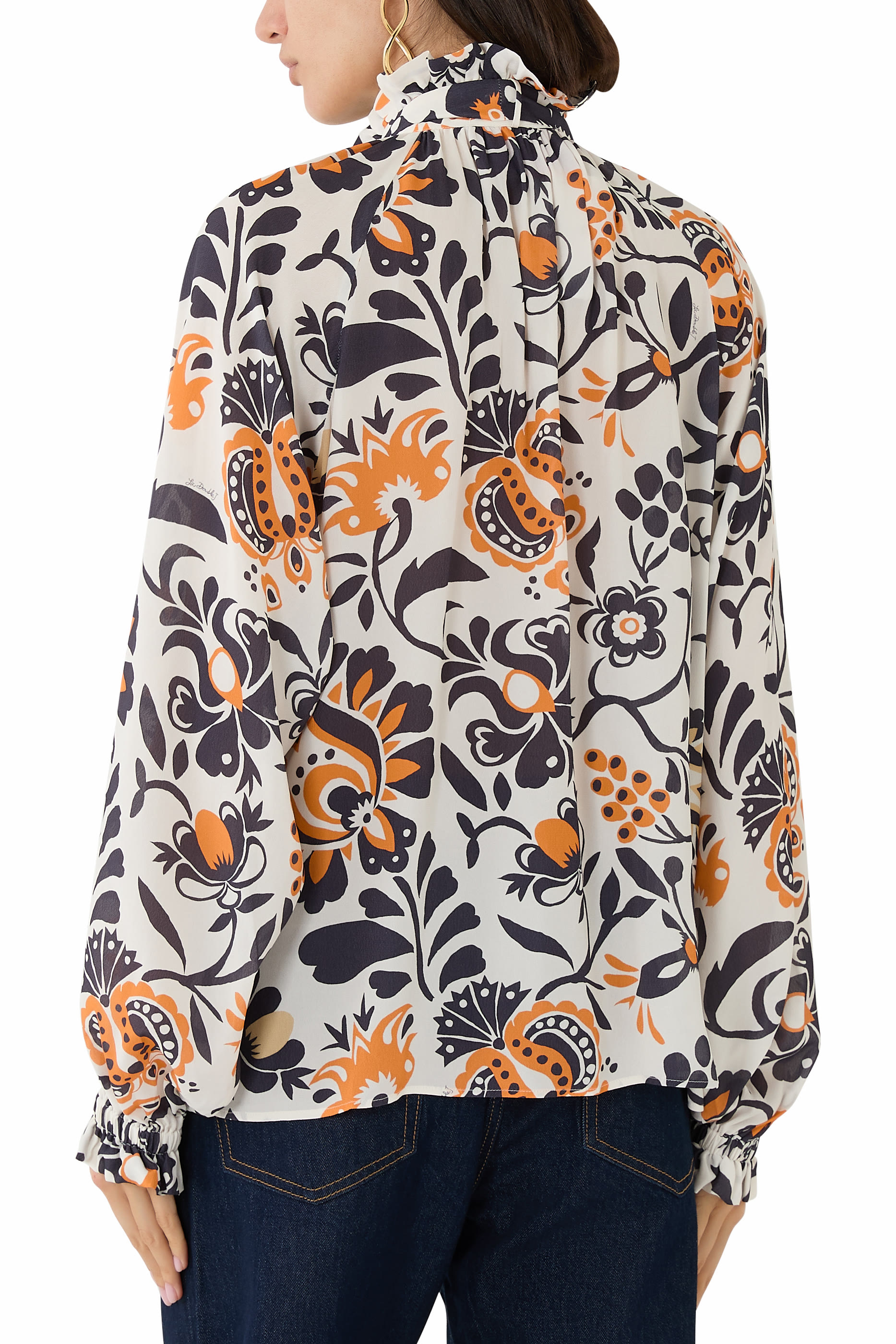 بلوزة سيرير