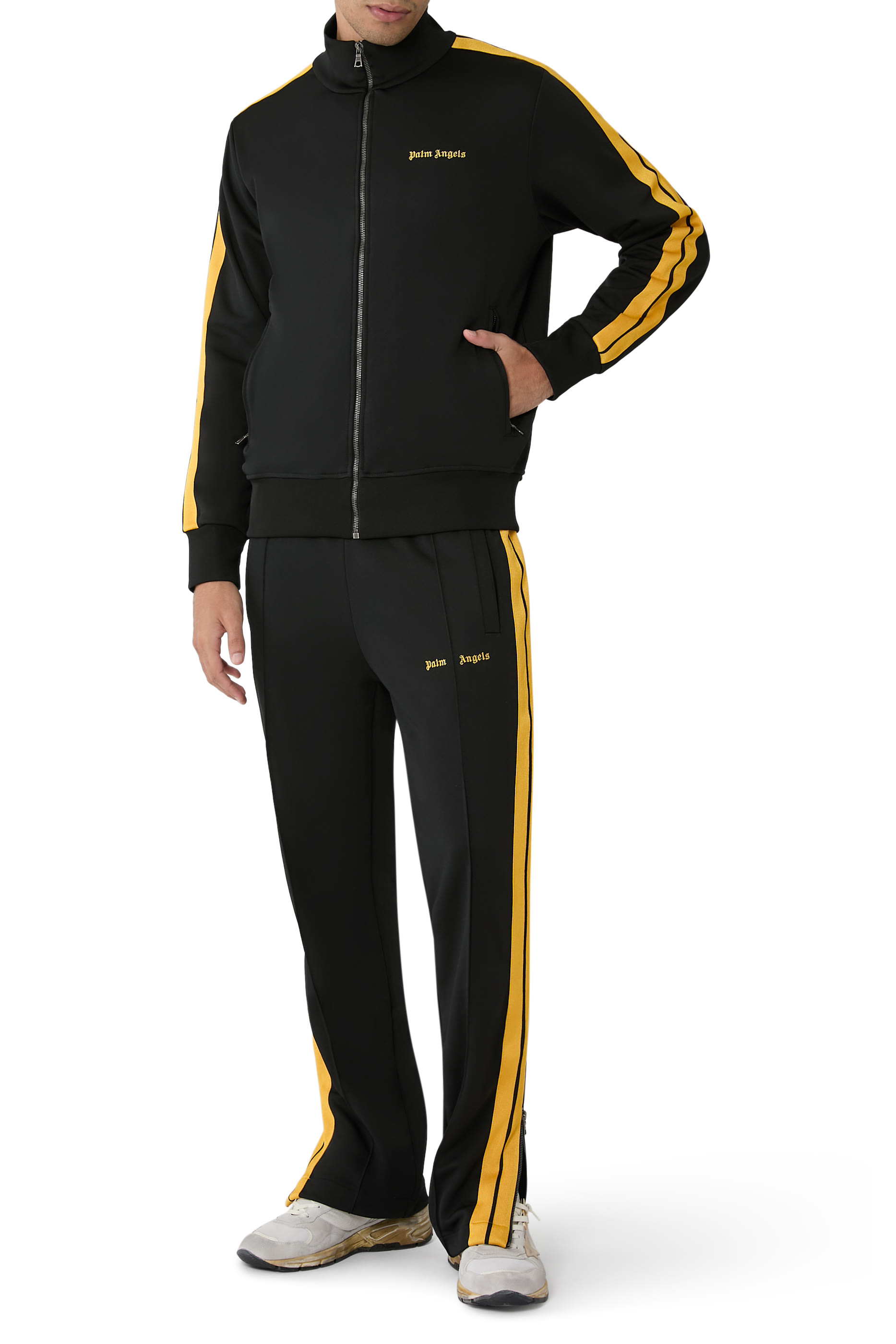 جاكيت رياضي بشعار الماركة الكلاسيكي